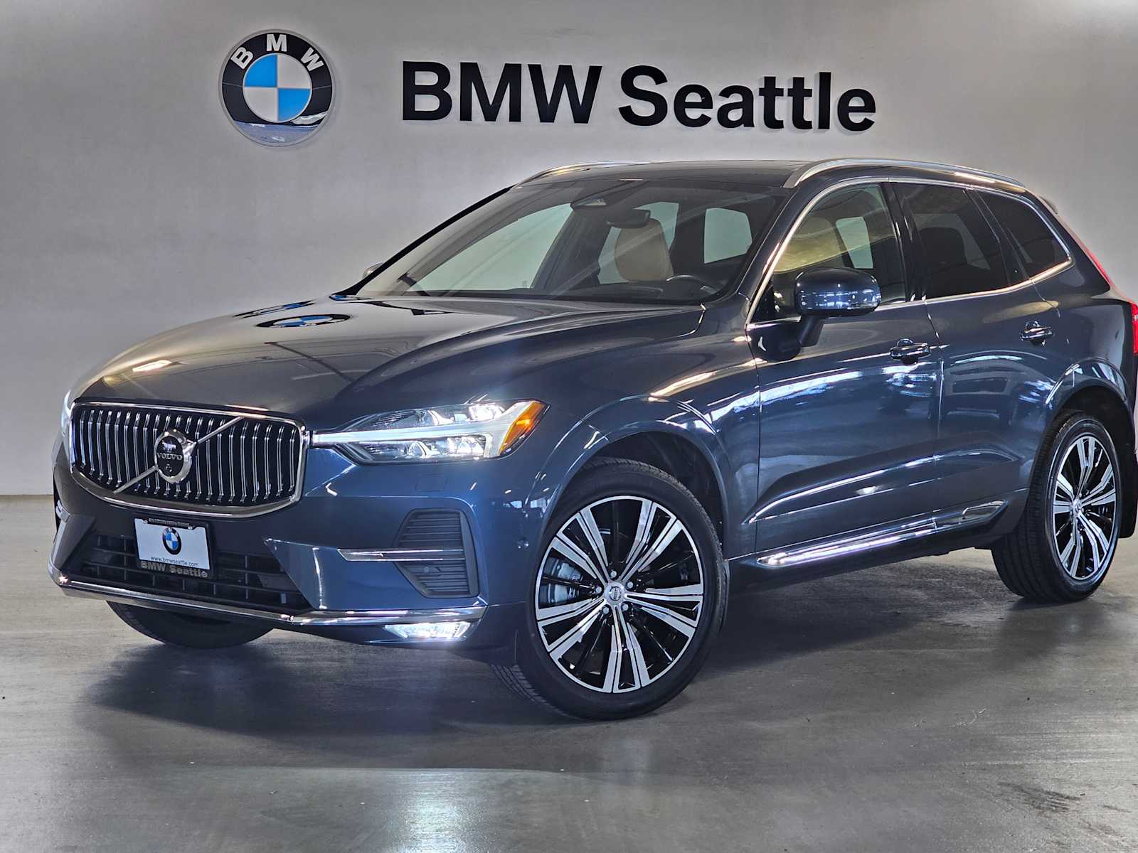 Thumbnail: 2022 Volvo XC60 - 1