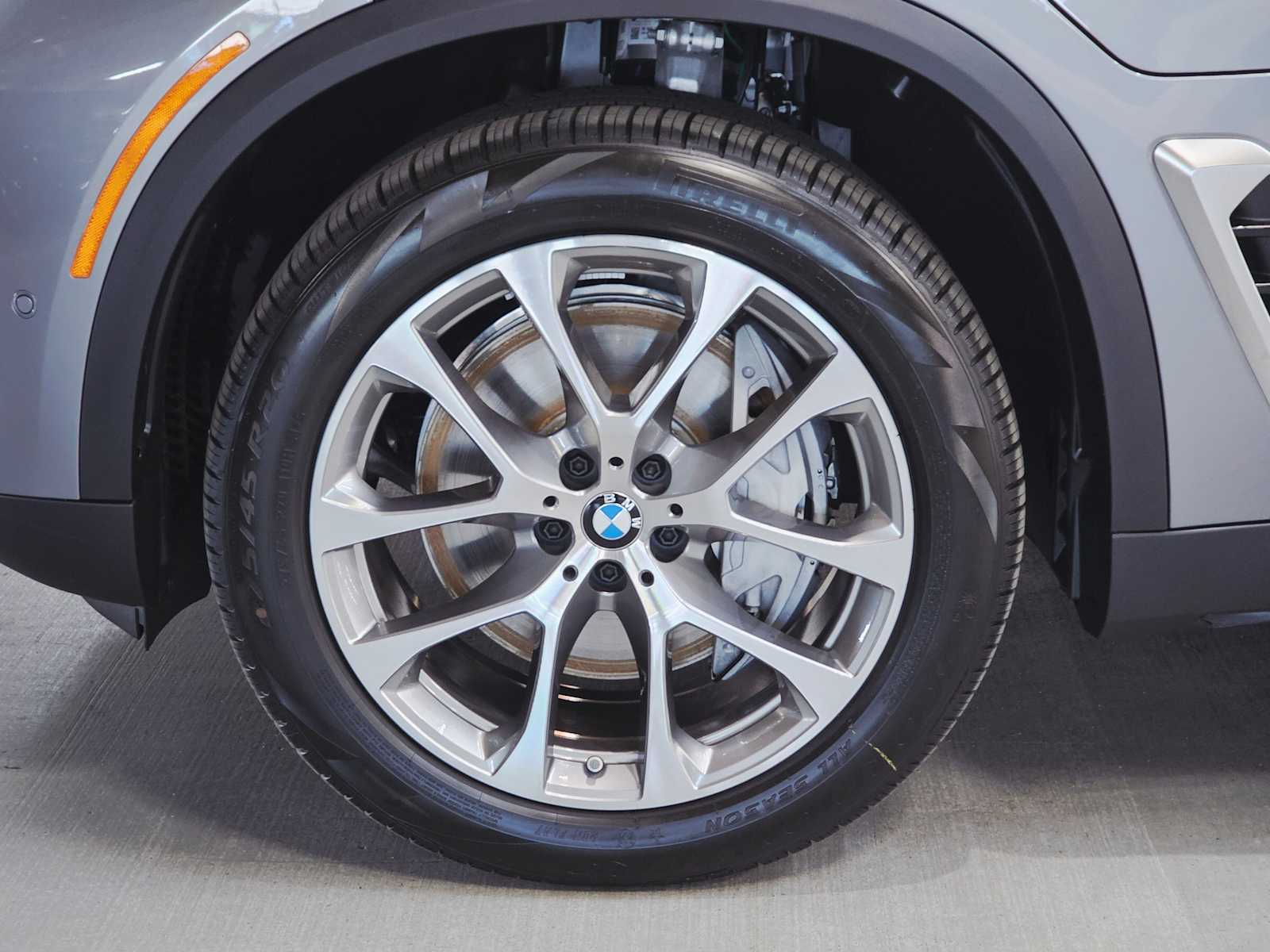 Thumbnail: 2026 BMW X5 - 8