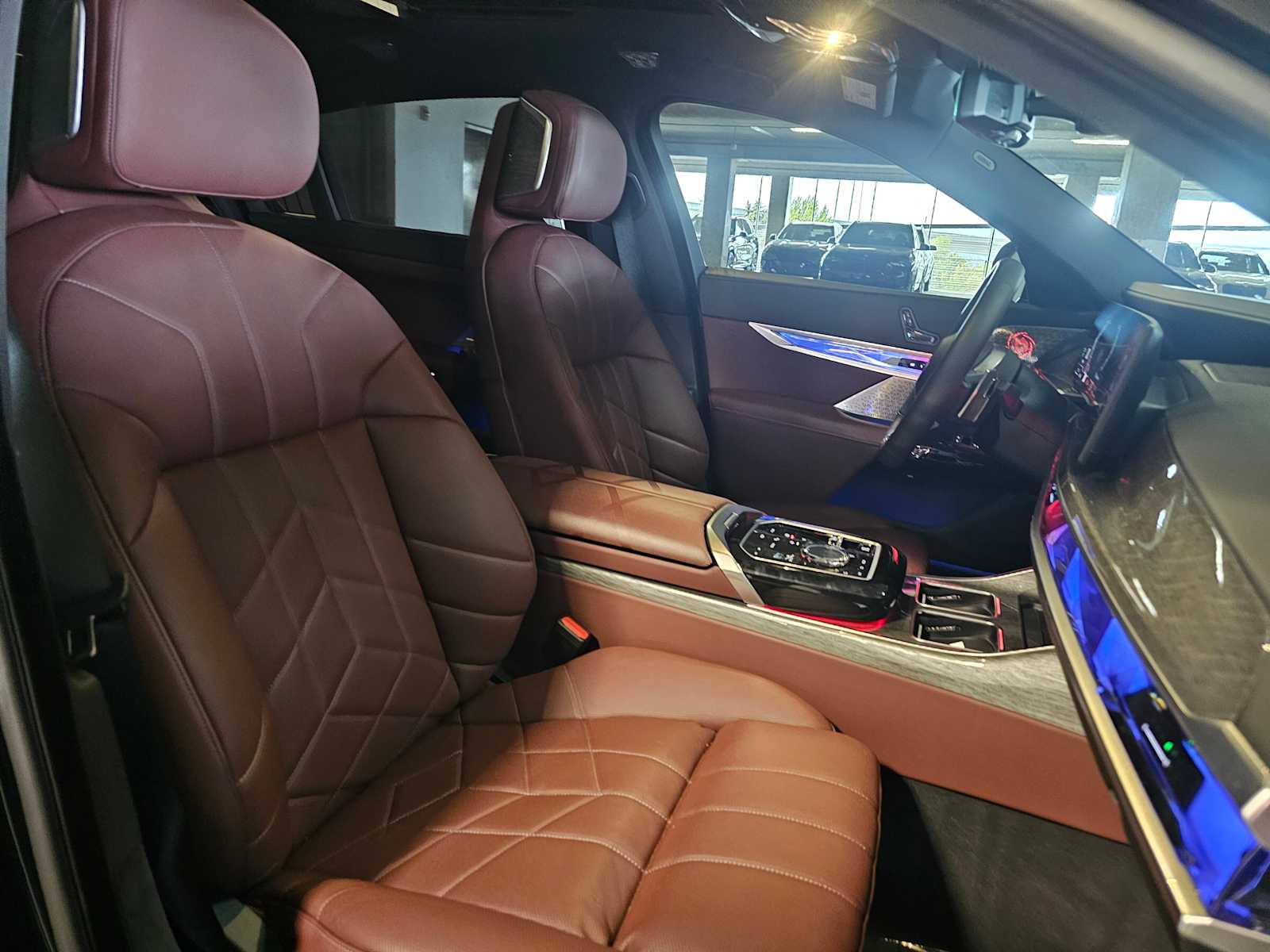 Thumbnail: 2025 BMW 7 Series - 15