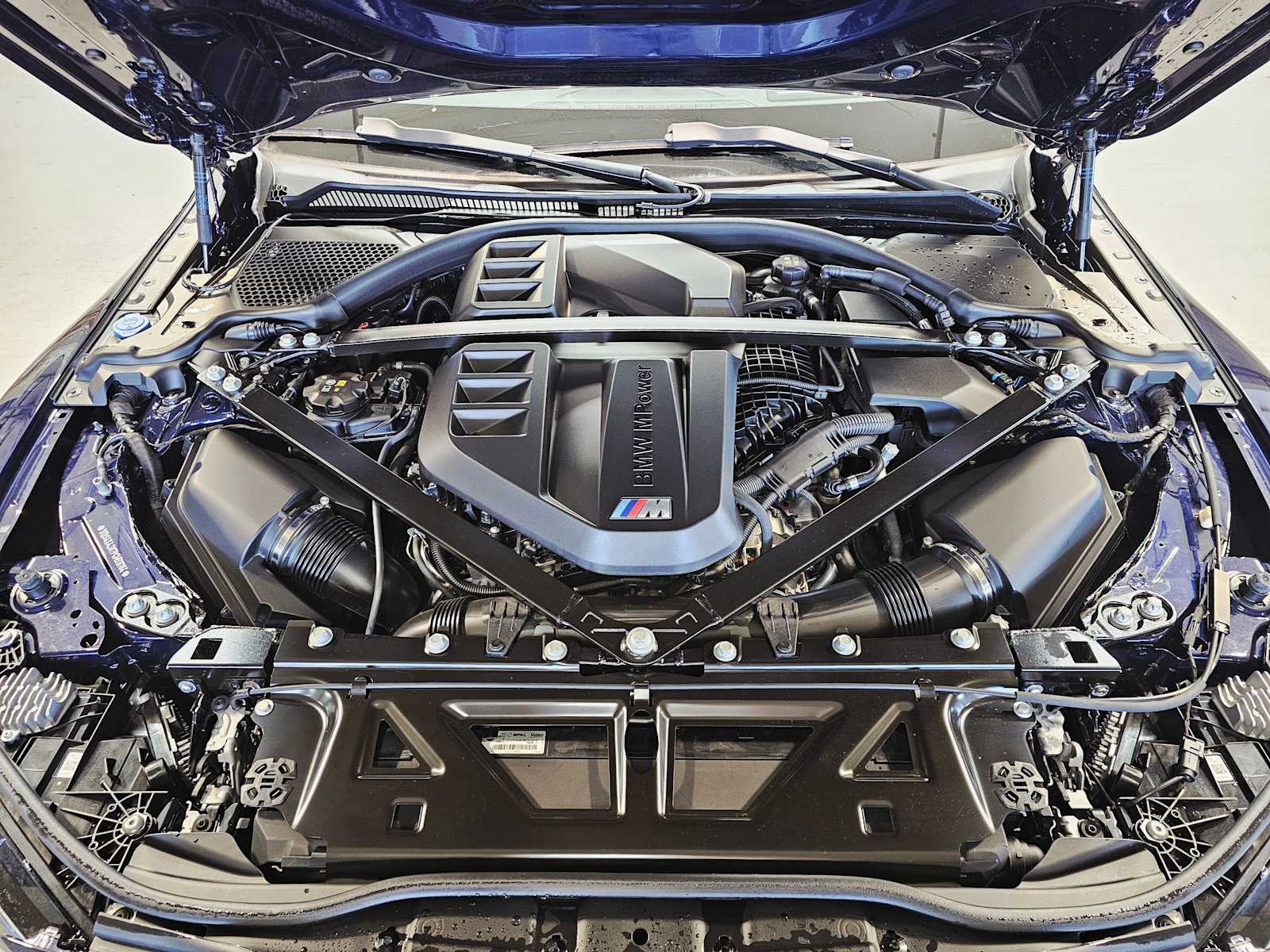 Thumbnail: 2023 BMW M4 - 9