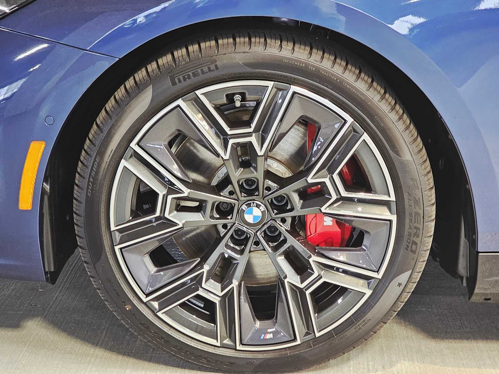 Thumbnail: 2025 BMW i5 - 8