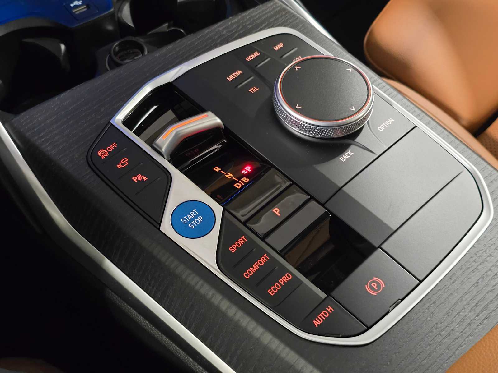 Thumbnail: 2025 BMW i4 - 18