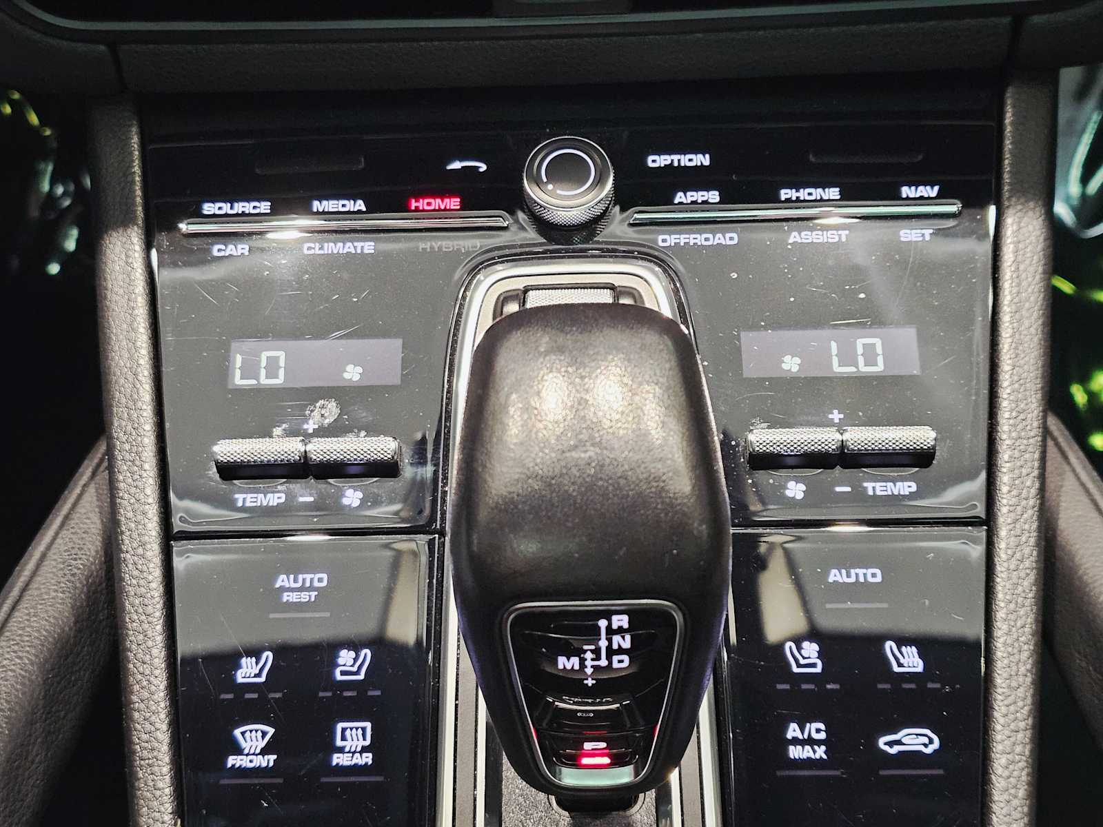 Thumbnail: 2023 Porsche Cayenne - 19