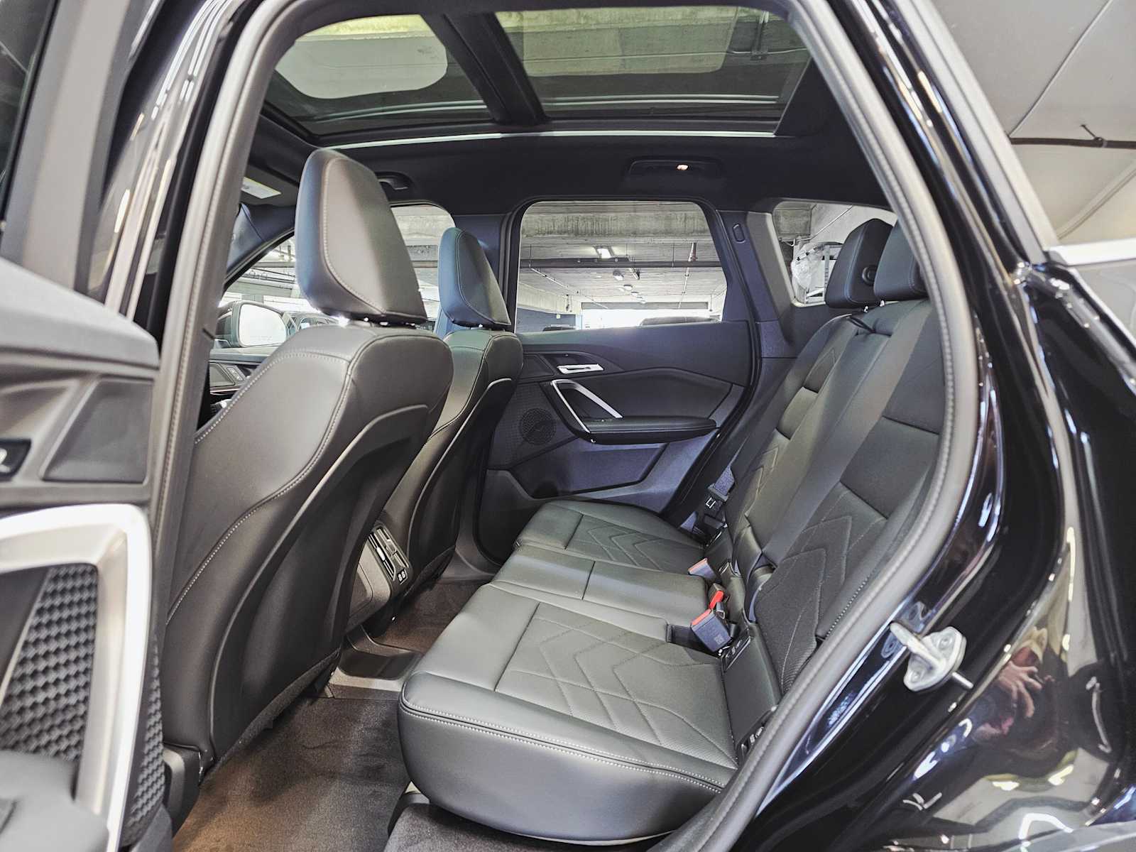 Thumbnail: 2025 BMW X1 - 25