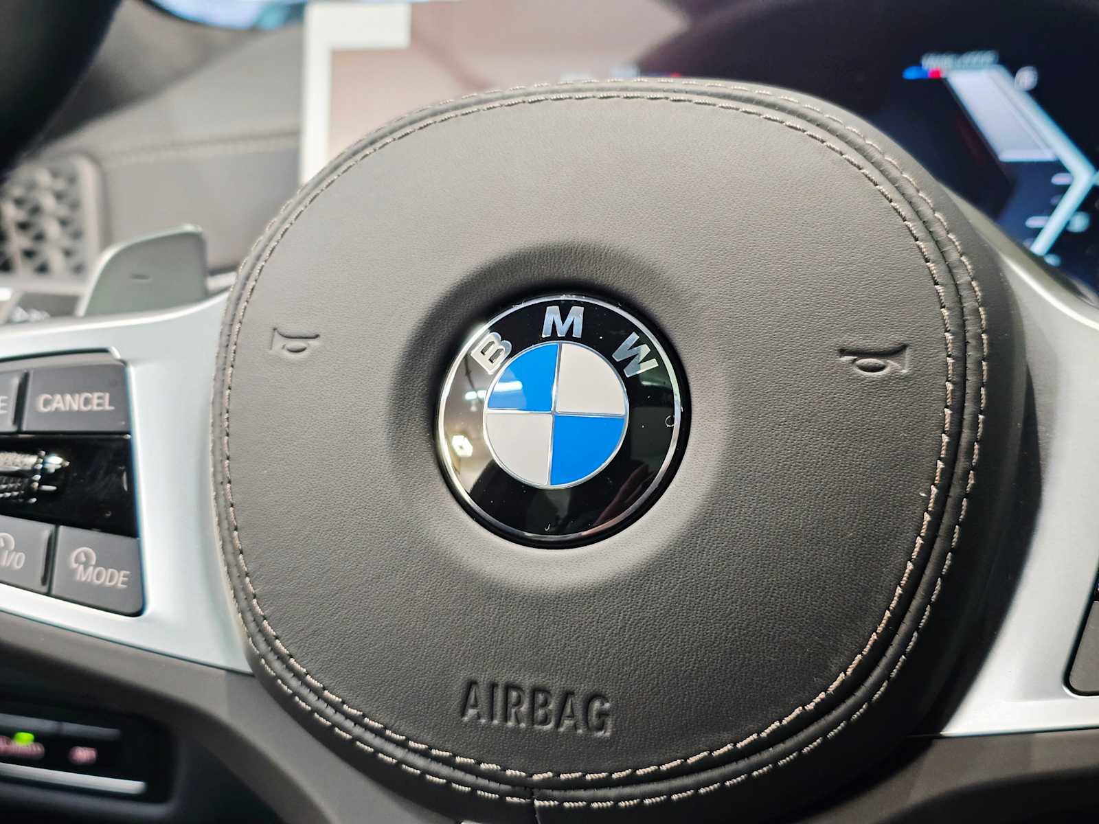 Thumbnail: 2026 BMW X7 - 21