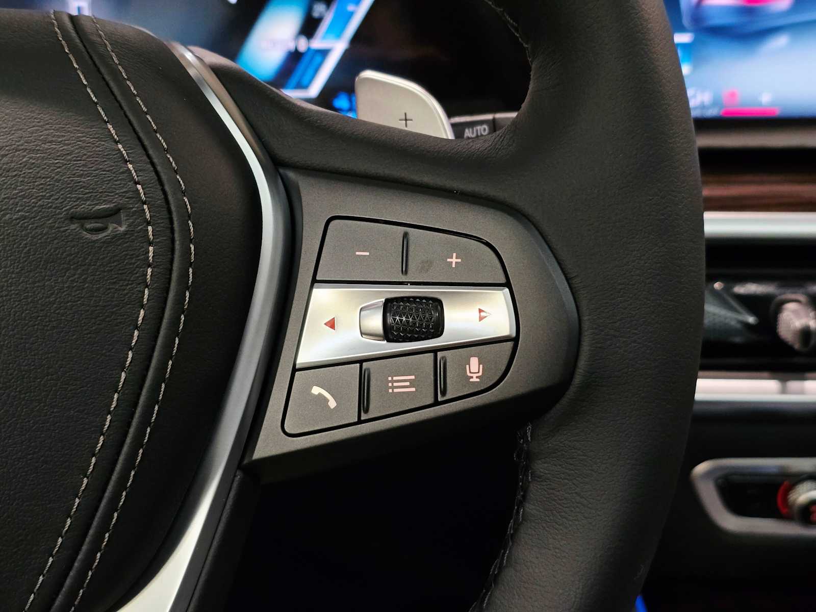 Thumbnail: 2026 BMW X5 - 19