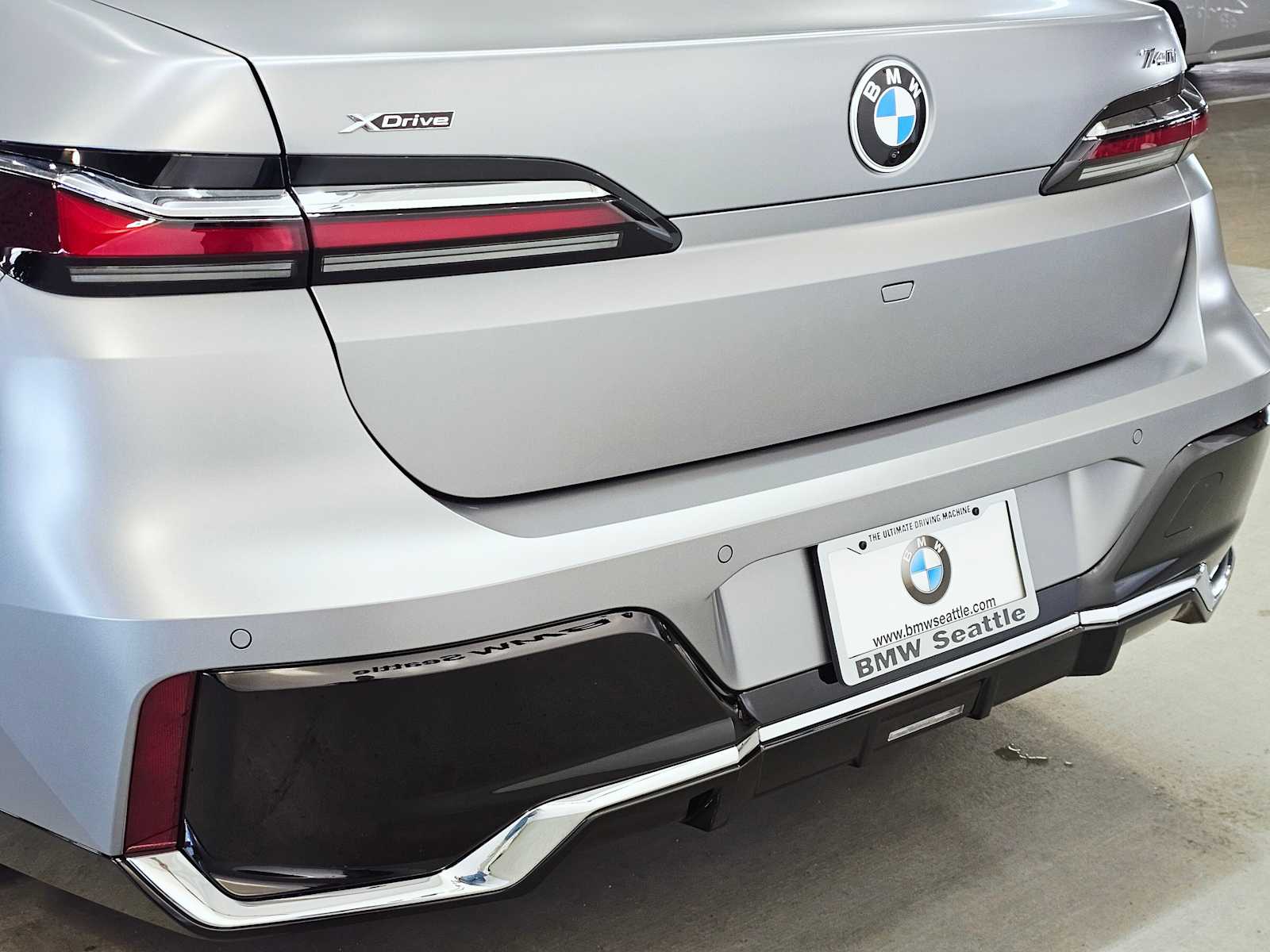 Thumbnail: 2025 BMW 7 Series - 7