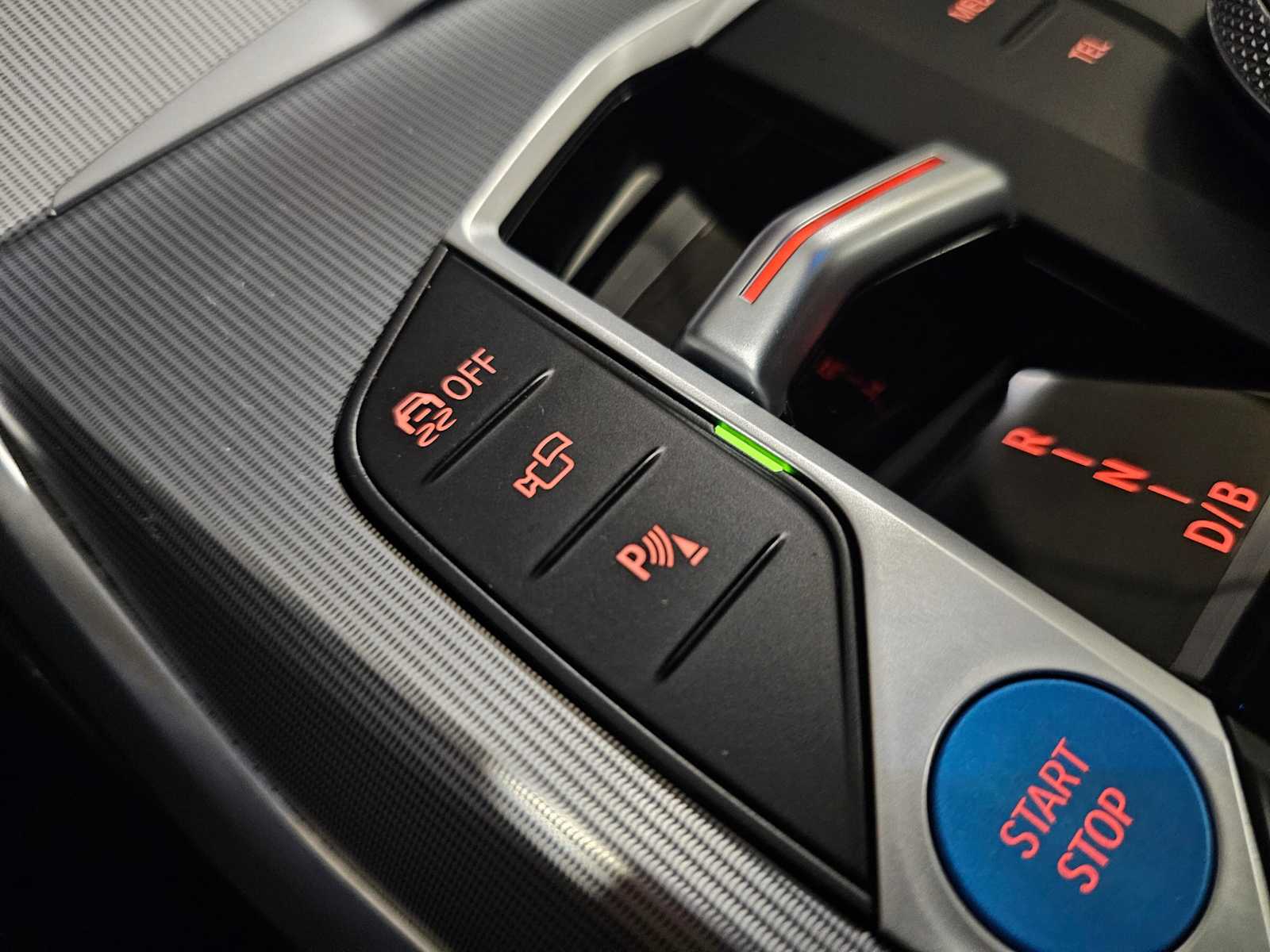 Thumbnail: 2023 BMW i4 - 28