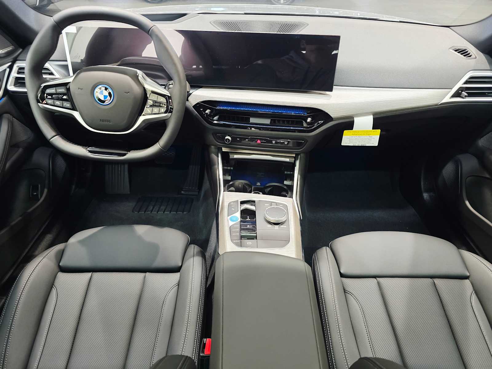 Thumbnail: 2026 BMW i4 - 10