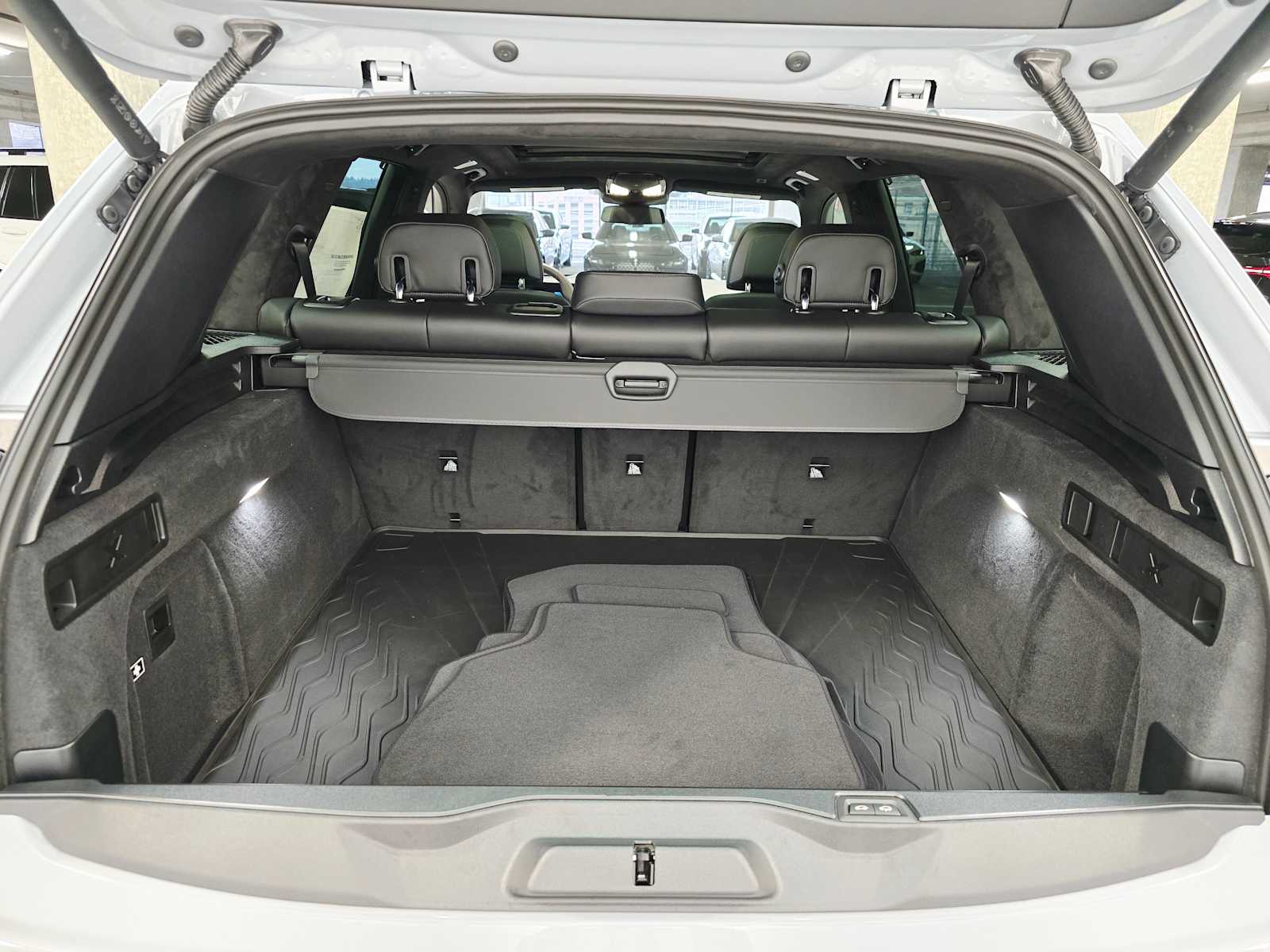 Thumbnail: 2026 BMW X5 - 29