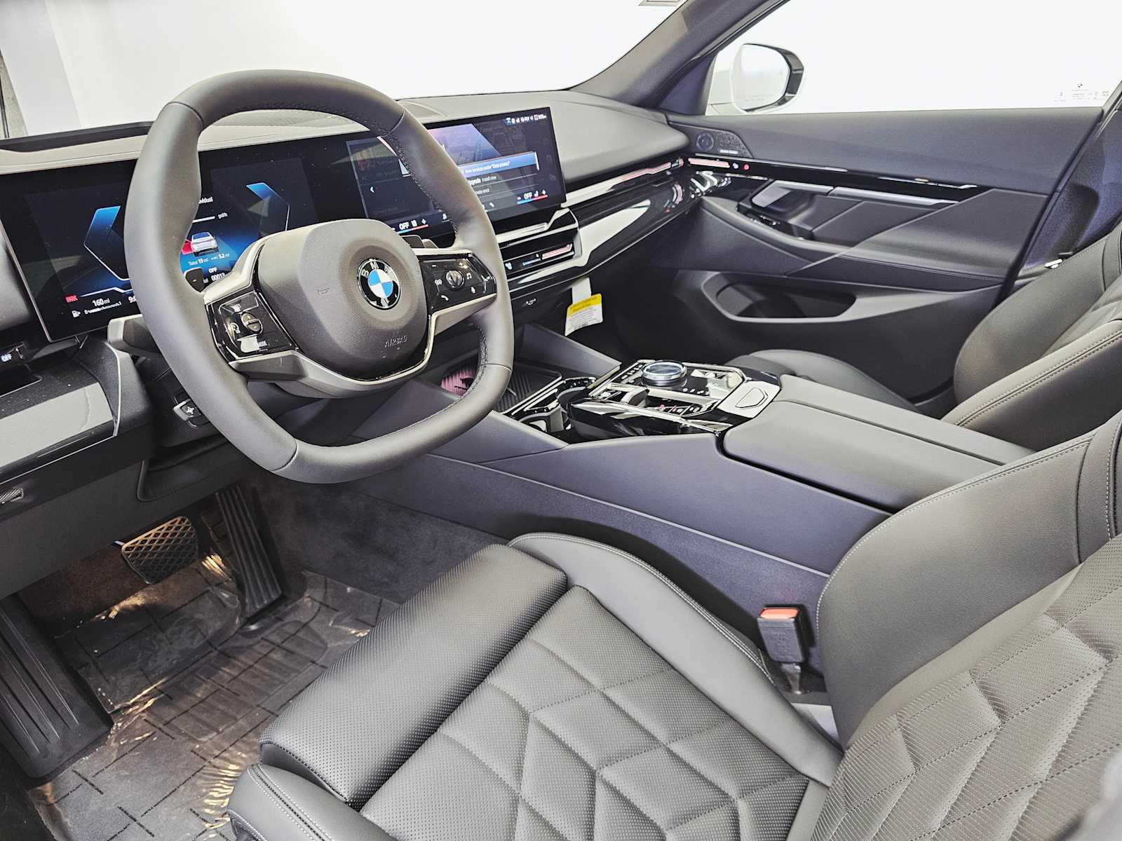 Thumbnail: 2026 BMW 5 Series - 2