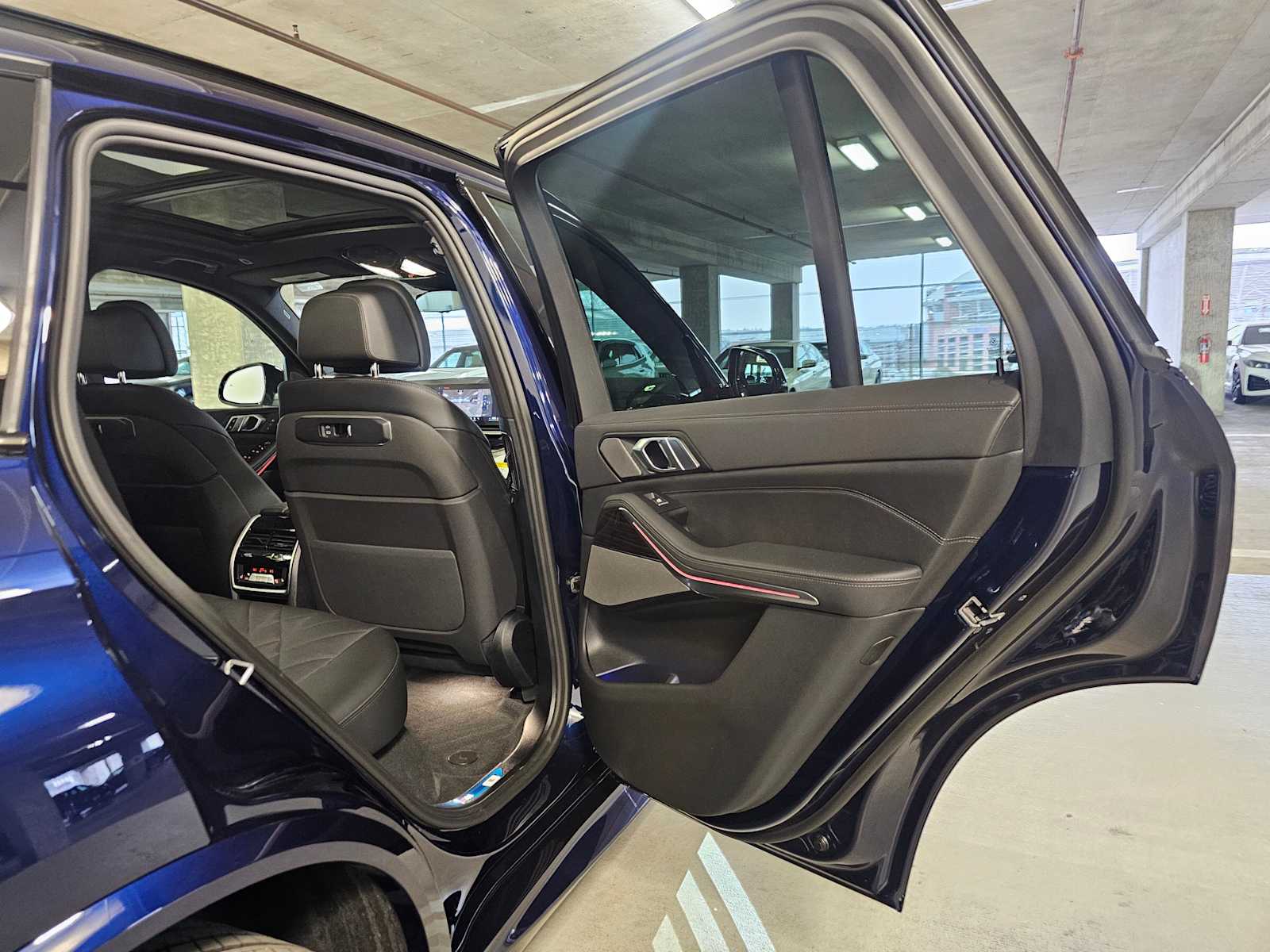 Thumbnail: 2026 BMW X5 - 38