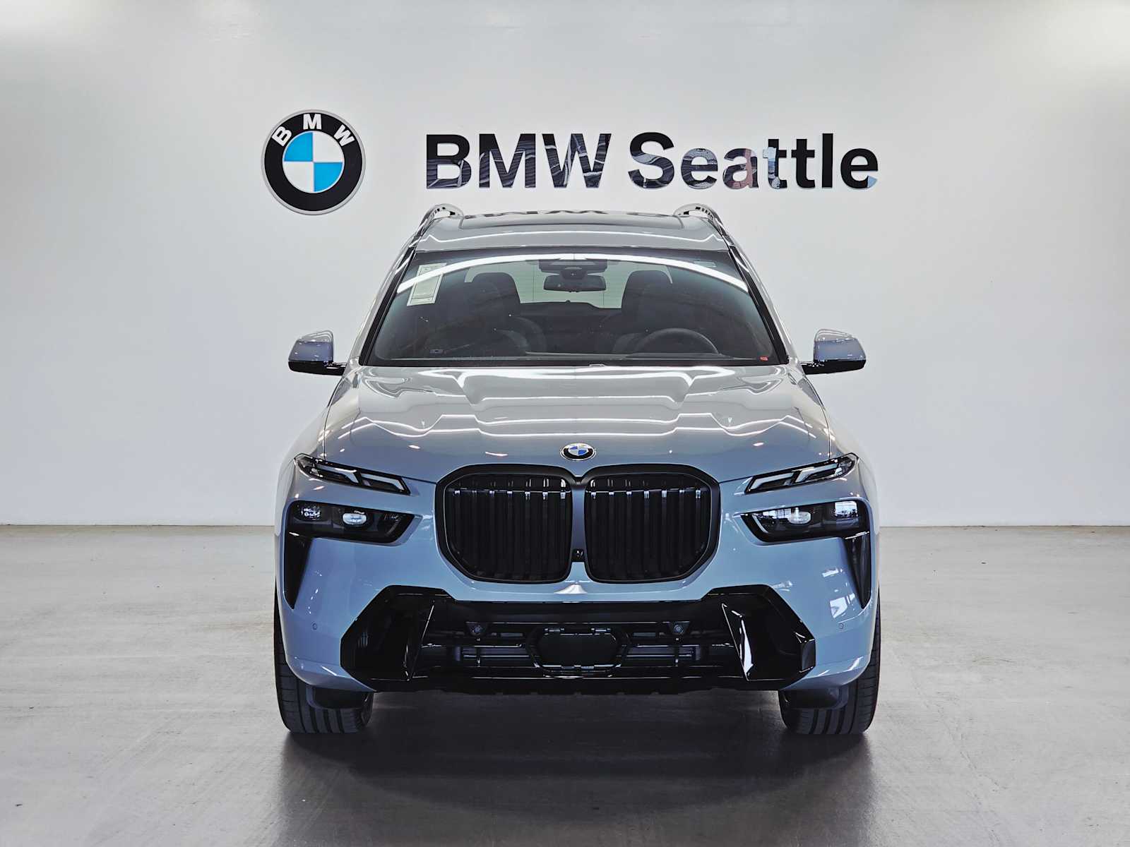 Thumbnail: 2026 BMW X7 - 6