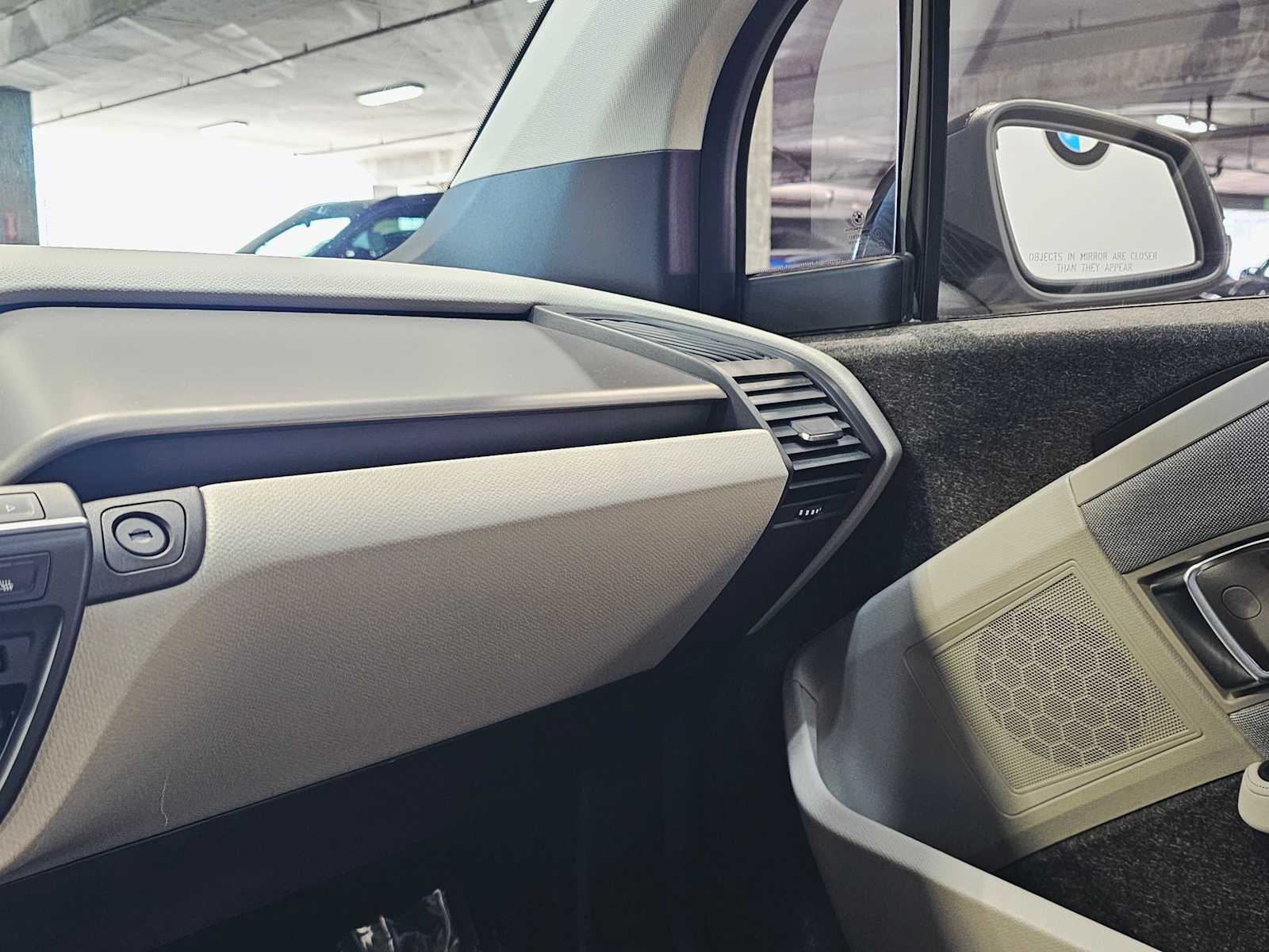 Thumbnail: 2015 BMW i3 - 20