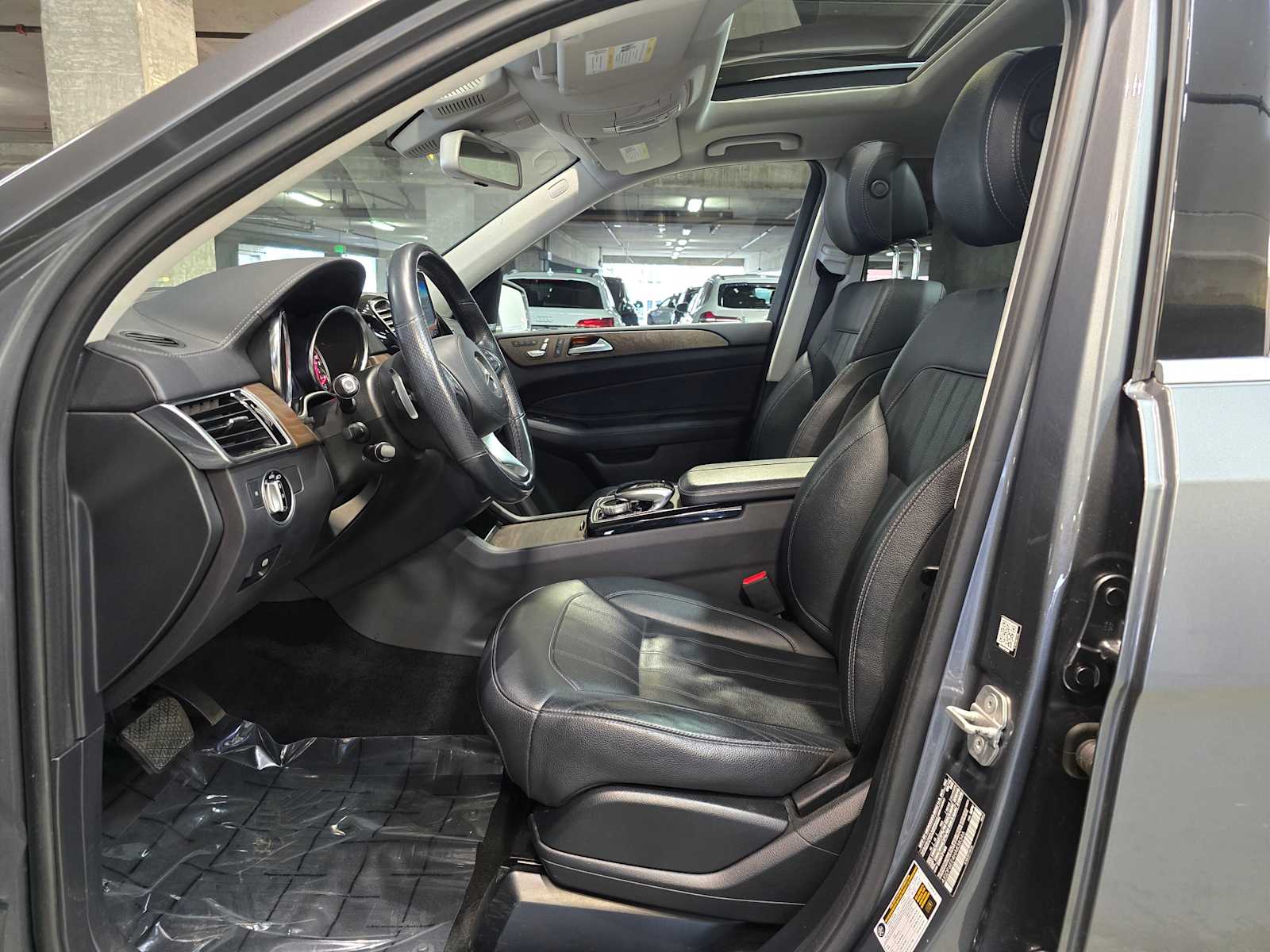 Thumbnail: 2017 Mercedes-Benz GLS - 26