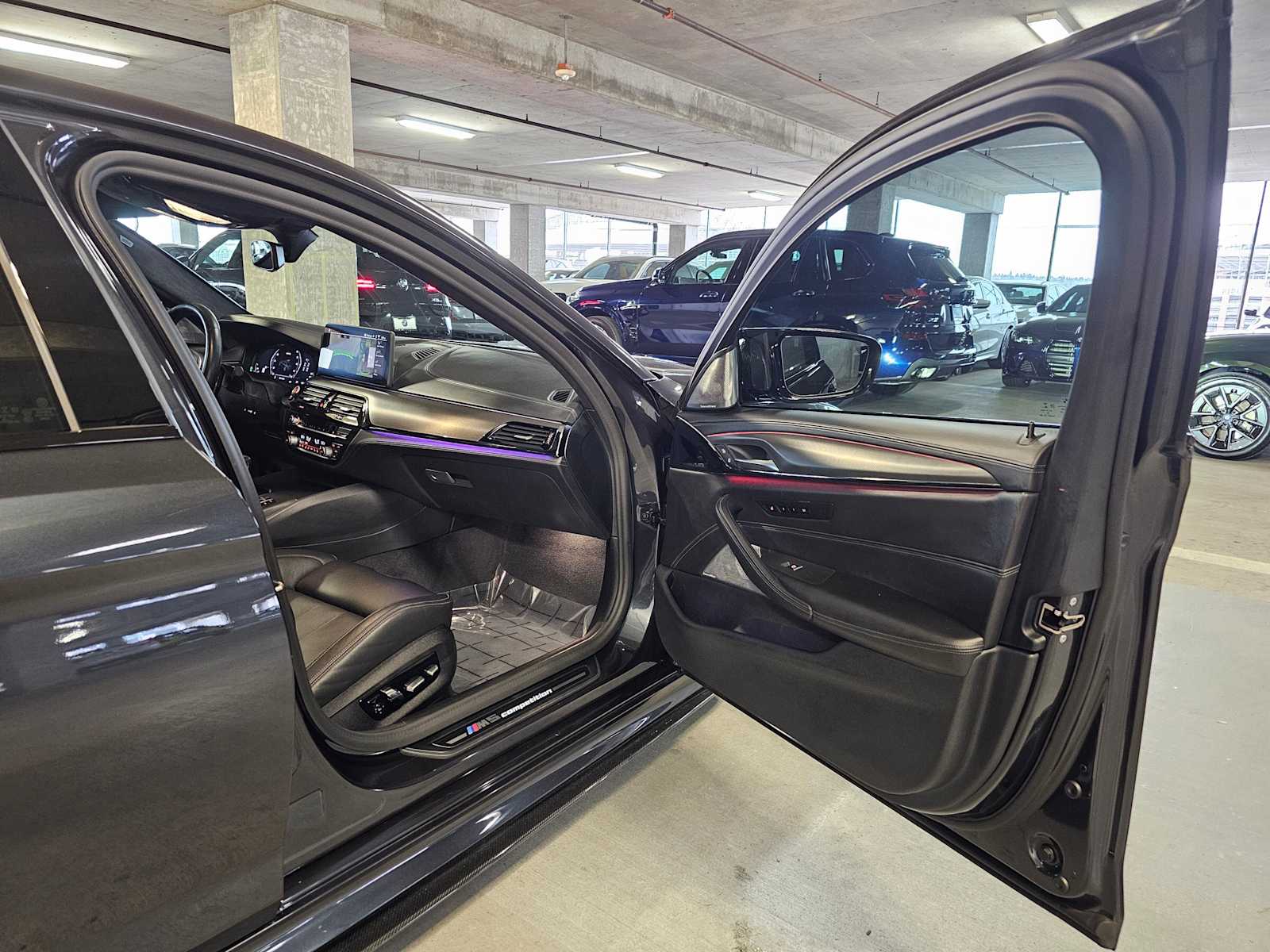 Thumbnail: 2021 BMW M5 - 38