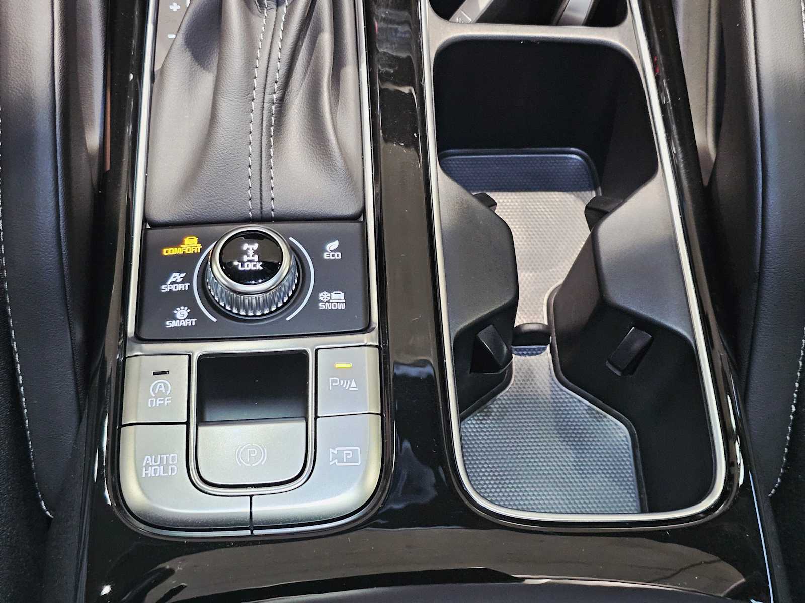 Thumbnail: 2025 Kia Telluride - 18