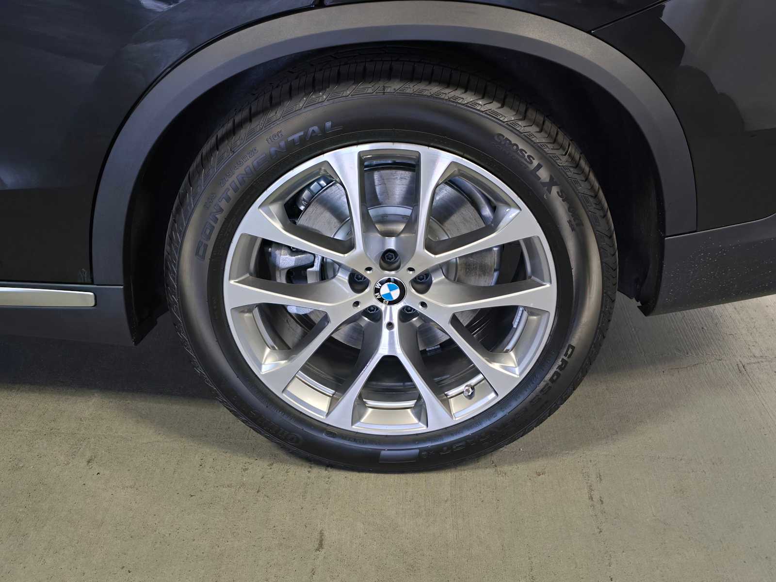 2026 BMW X5 xDrive50e 8