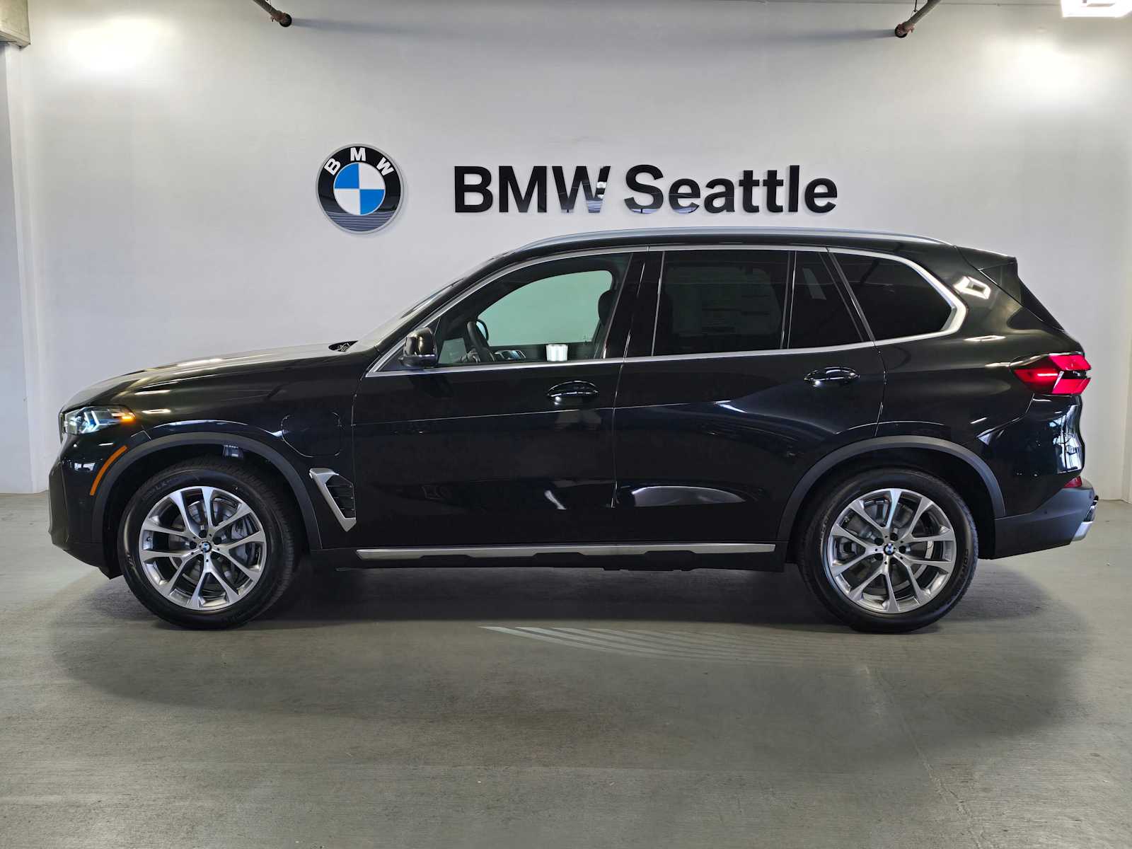 2026 BMW X5 xDrive50e 3