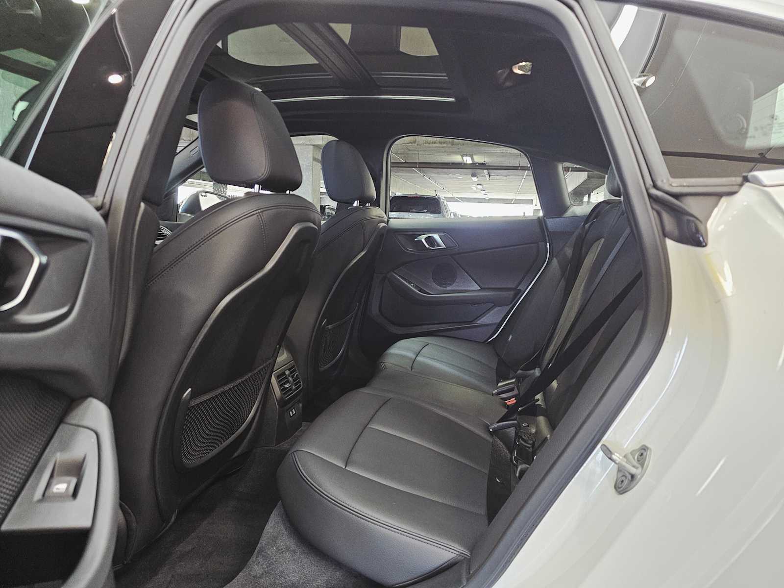 Thumbnail: 2024 BMW 2 Series - 24