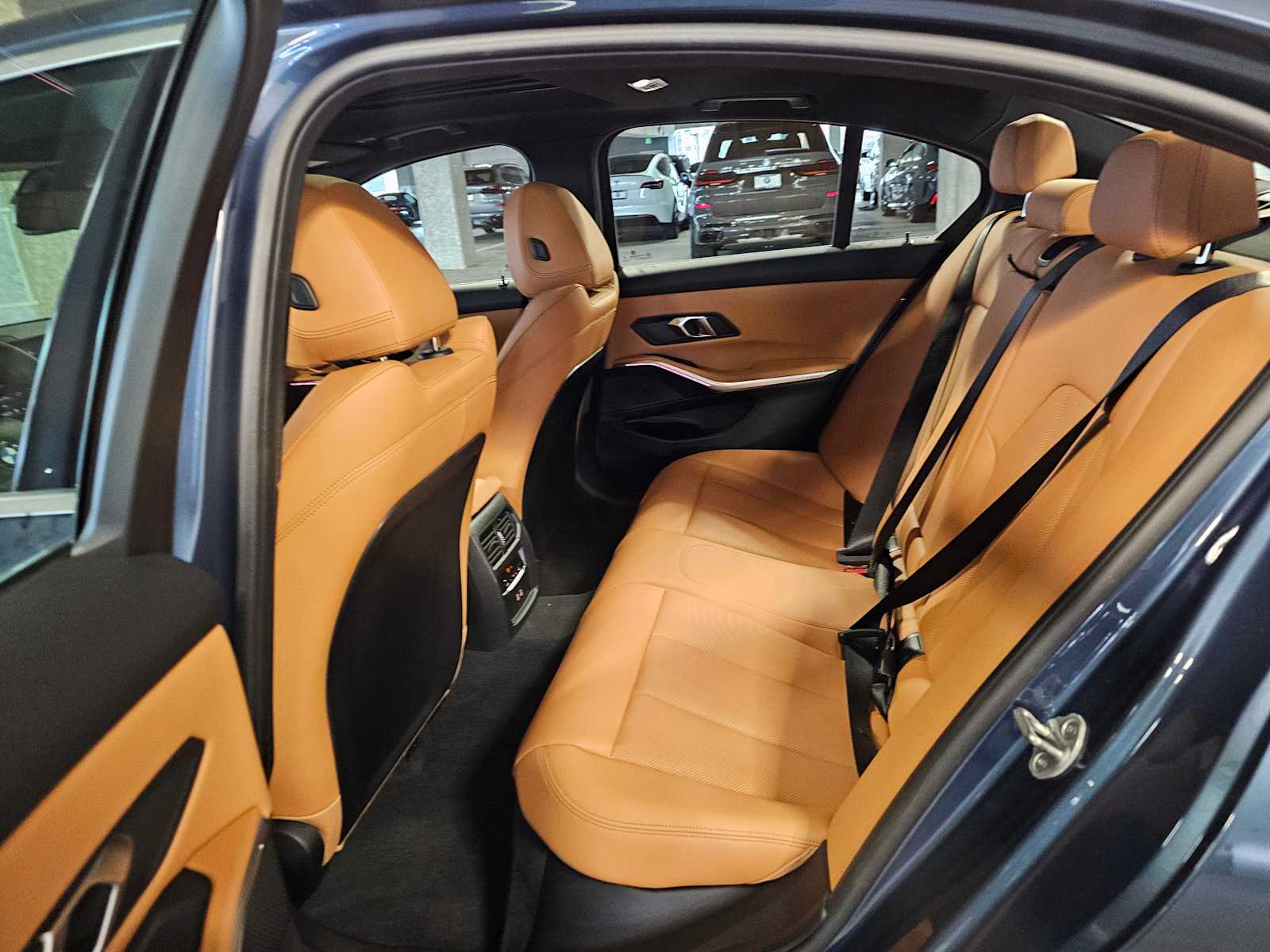 Thumbnail: 2025 BMW 3 Series - 34