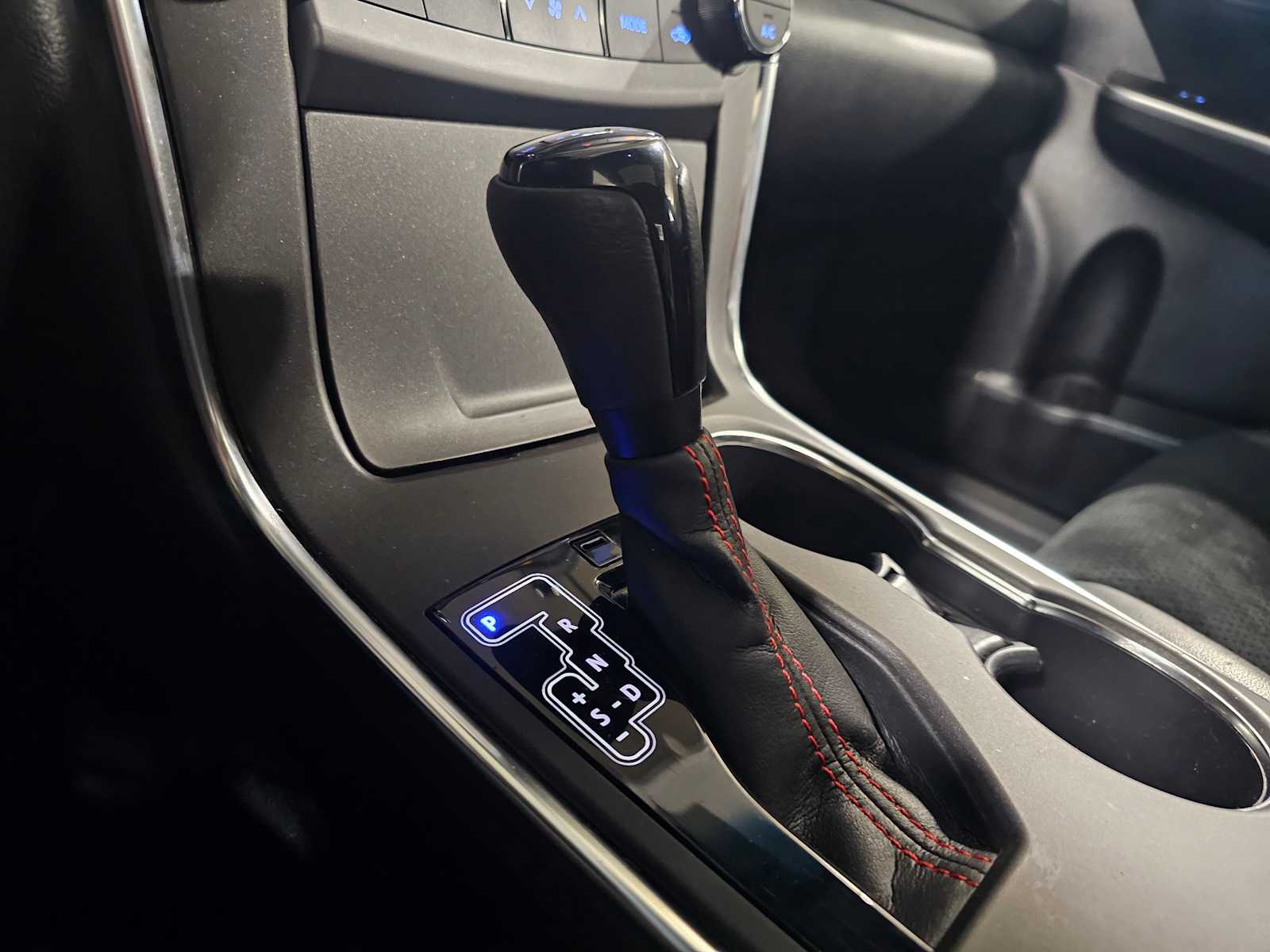 Thumbnail: 2016 Toyota Camry - 25