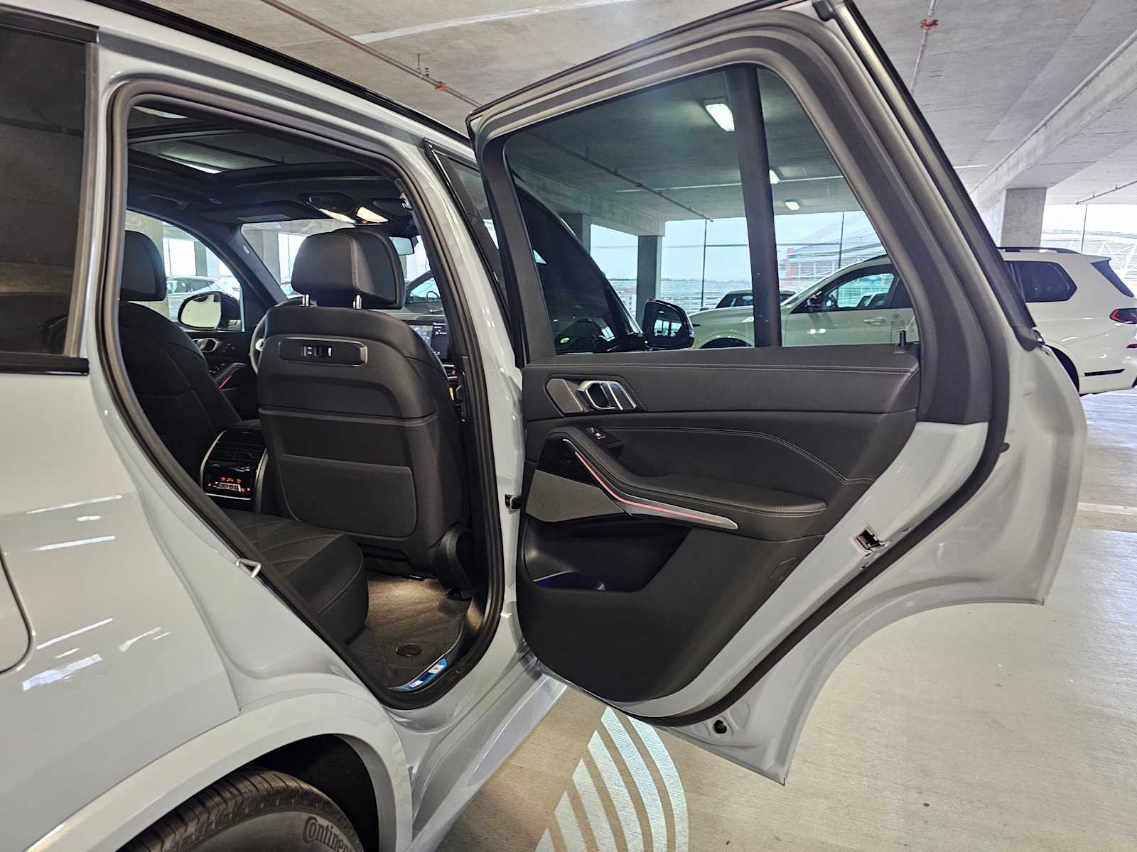 Thumbnail: 2026 BMW X5 - 37