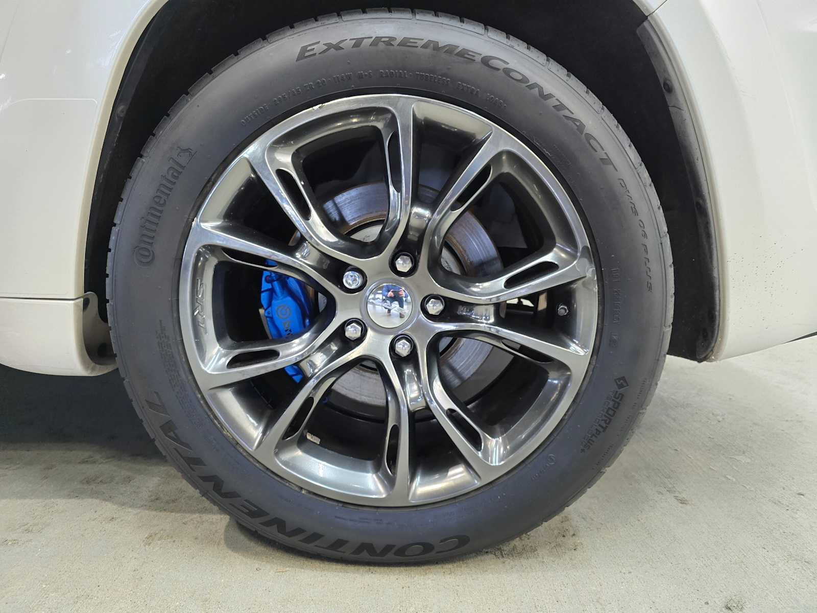 Thumbnail: 2015 Jeep Grand Cherokee - 8