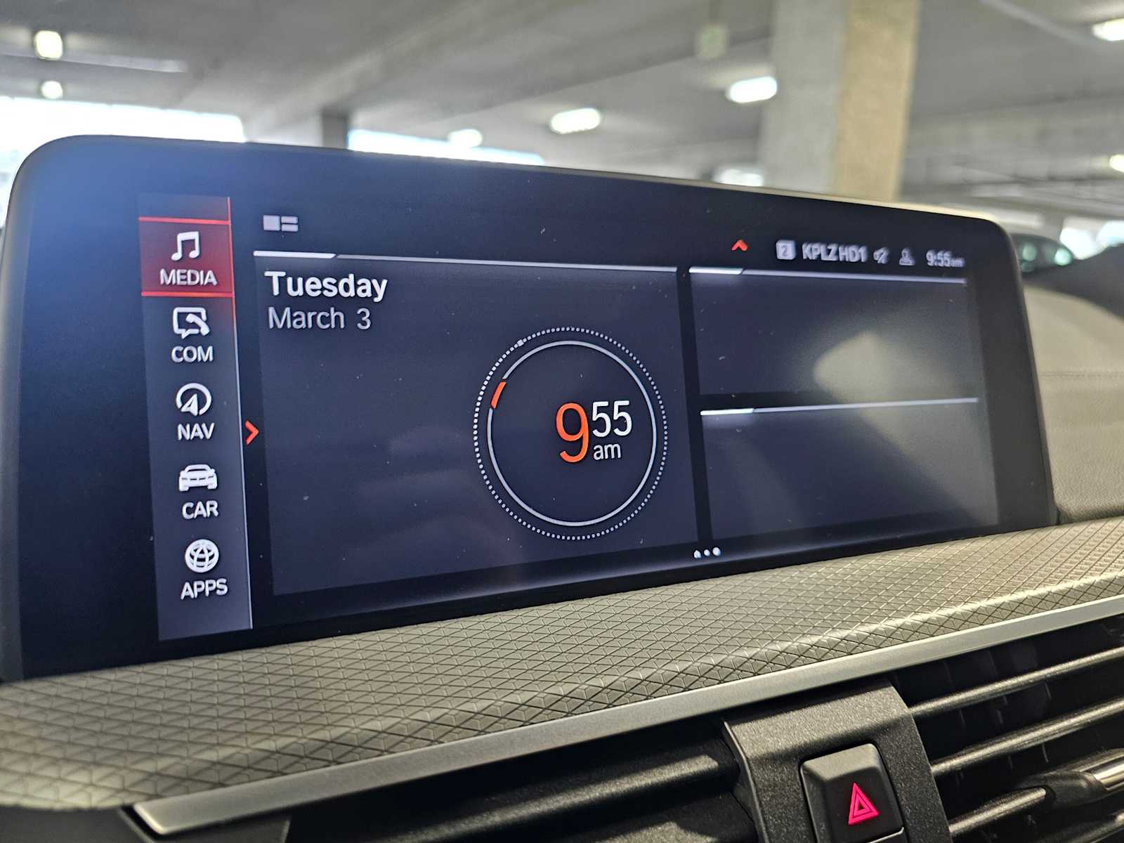 Thumbnail: 2021 BMW X4 - 14