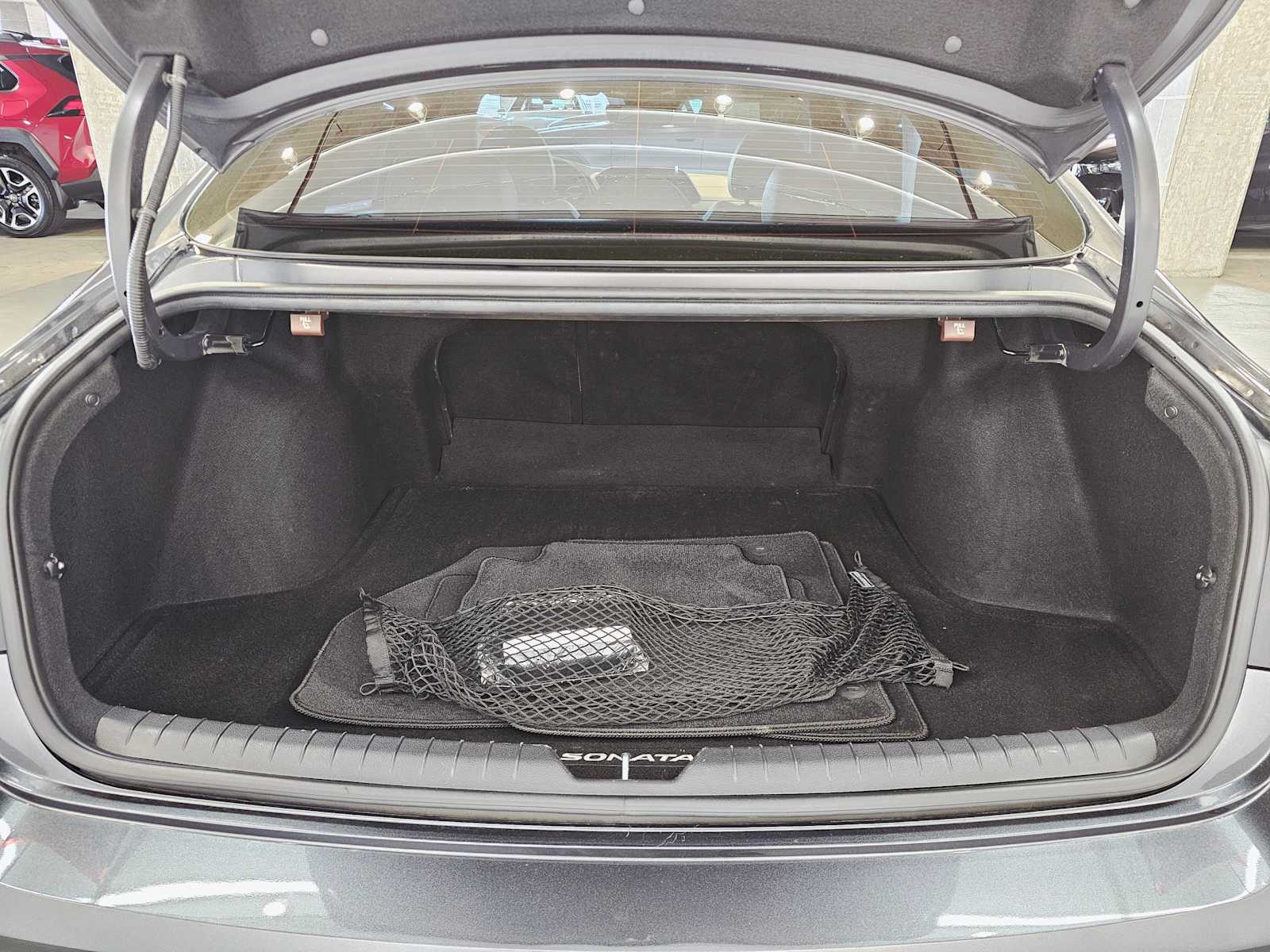 Thumbnail: 2020 Hyundai Sonata - 28