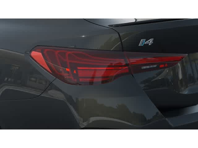 Thumbnail: 2025 BMW i4 - 8