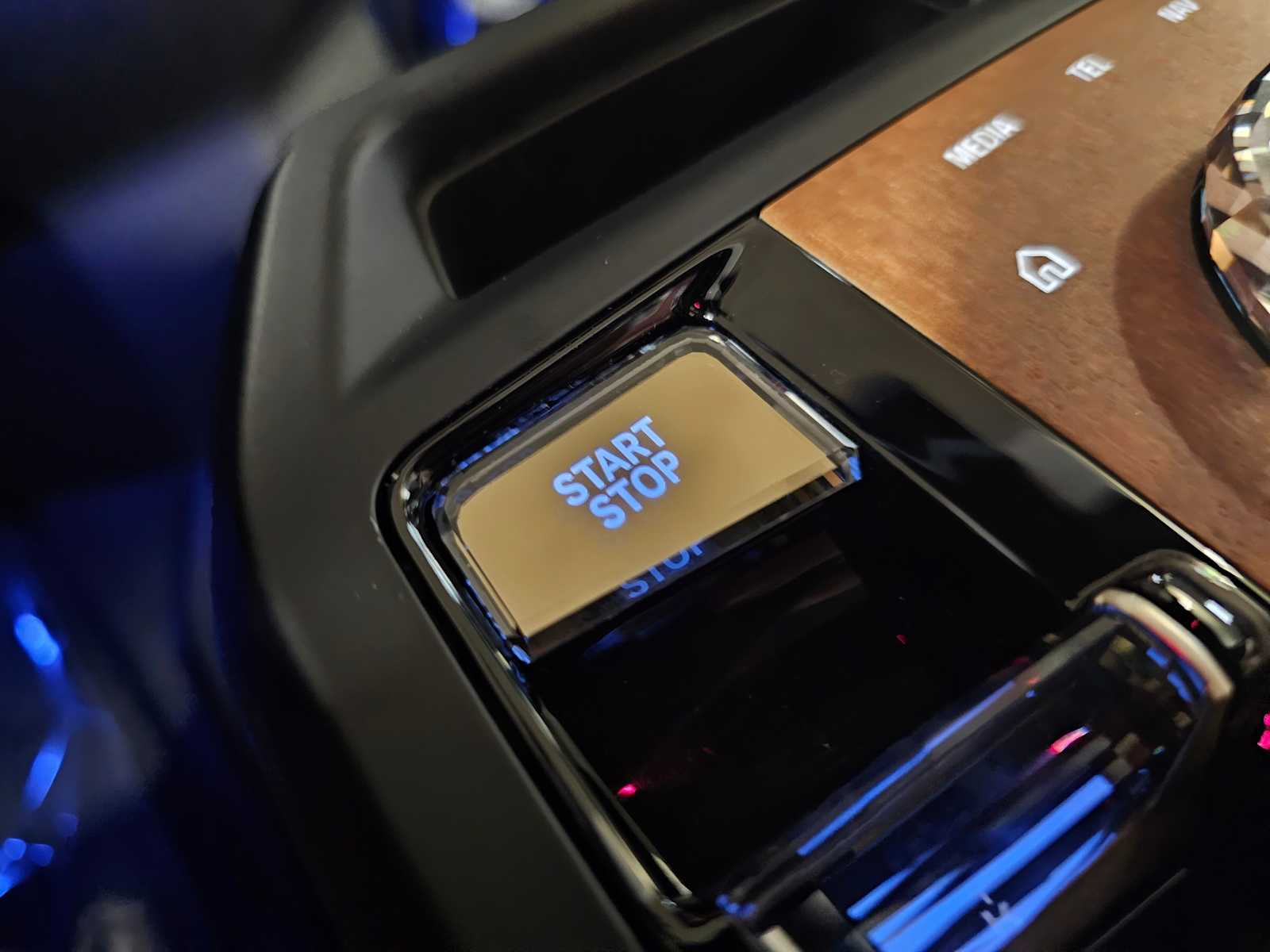 Thumbnail: 2023 BMW iX - 27