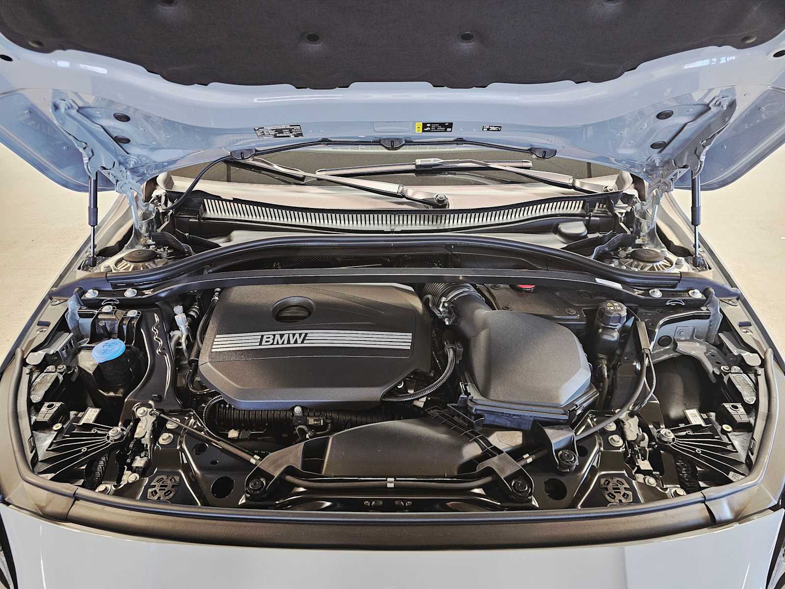 Thumbnail: 2025 BMW 2 Series - 9