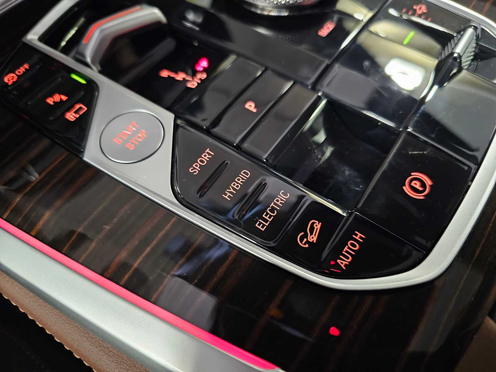 Thumbnail: 2026 BMW X5 - 21