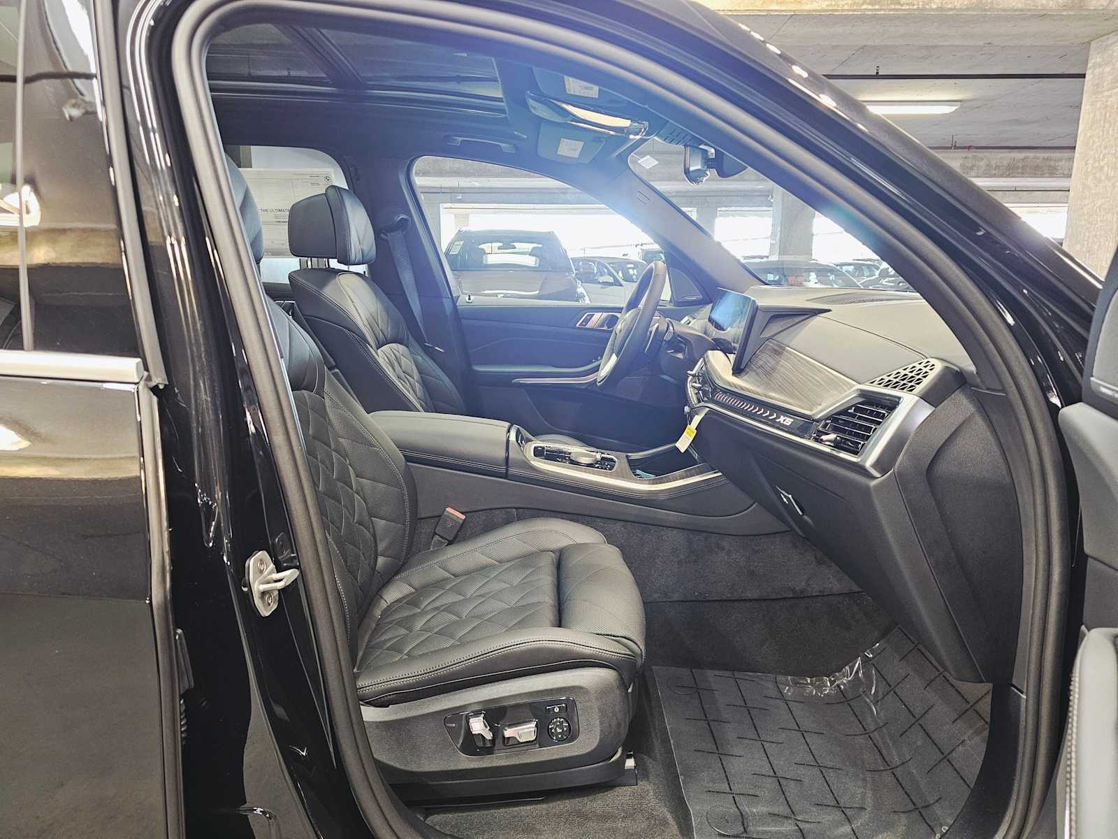 Thumbnail: 2026 BMW X5 - 26