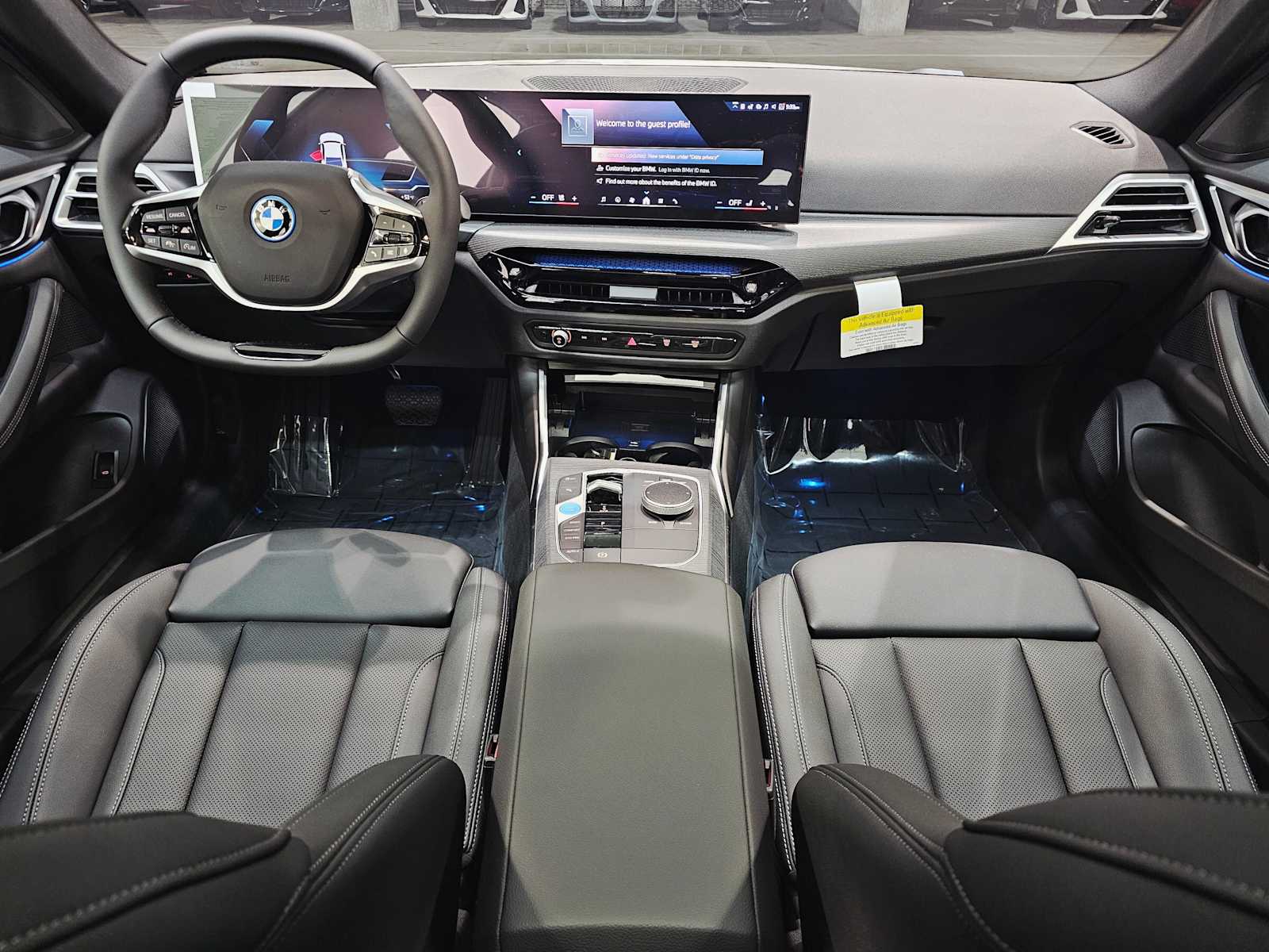 Thumbnail: 2025 BMW i4 - 10