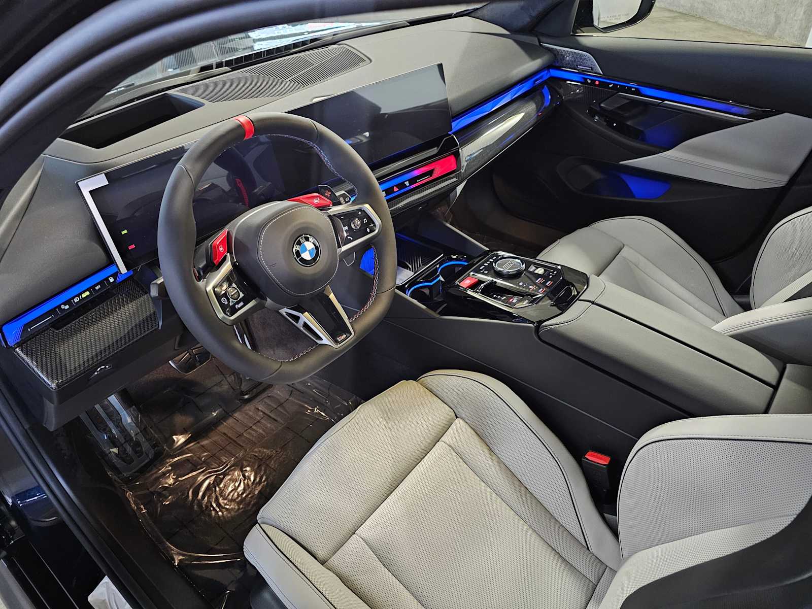 Thumbnail: 2027 BMW M5 - 2