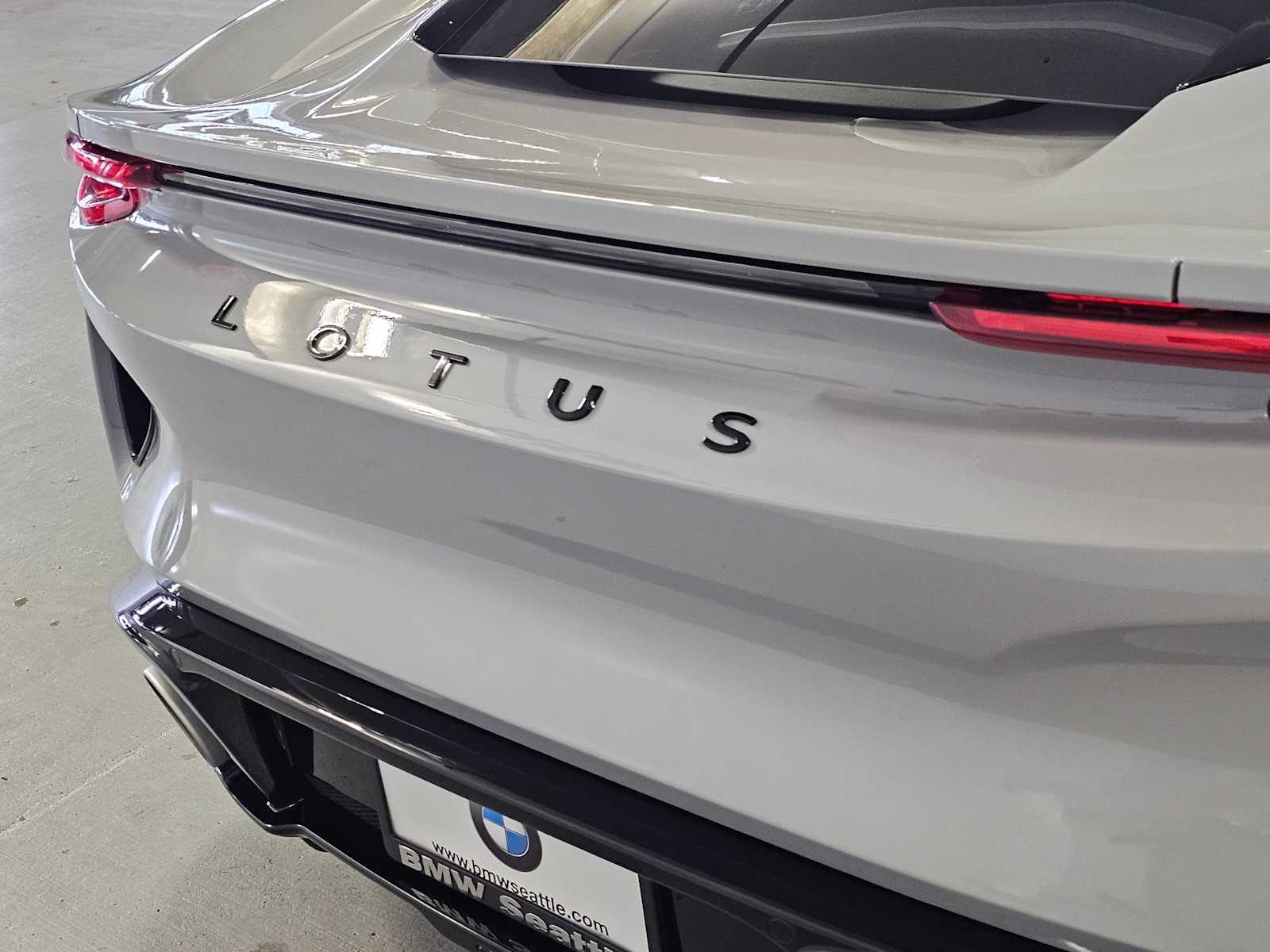 Thumbnail: 2024 Lotus Emira - 7