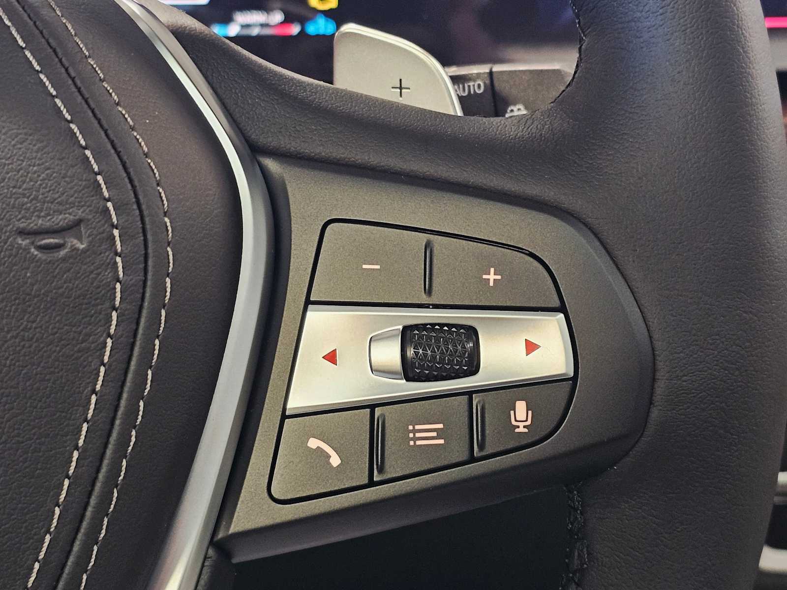 Thumbnail: 2026 BMW X5 - 12