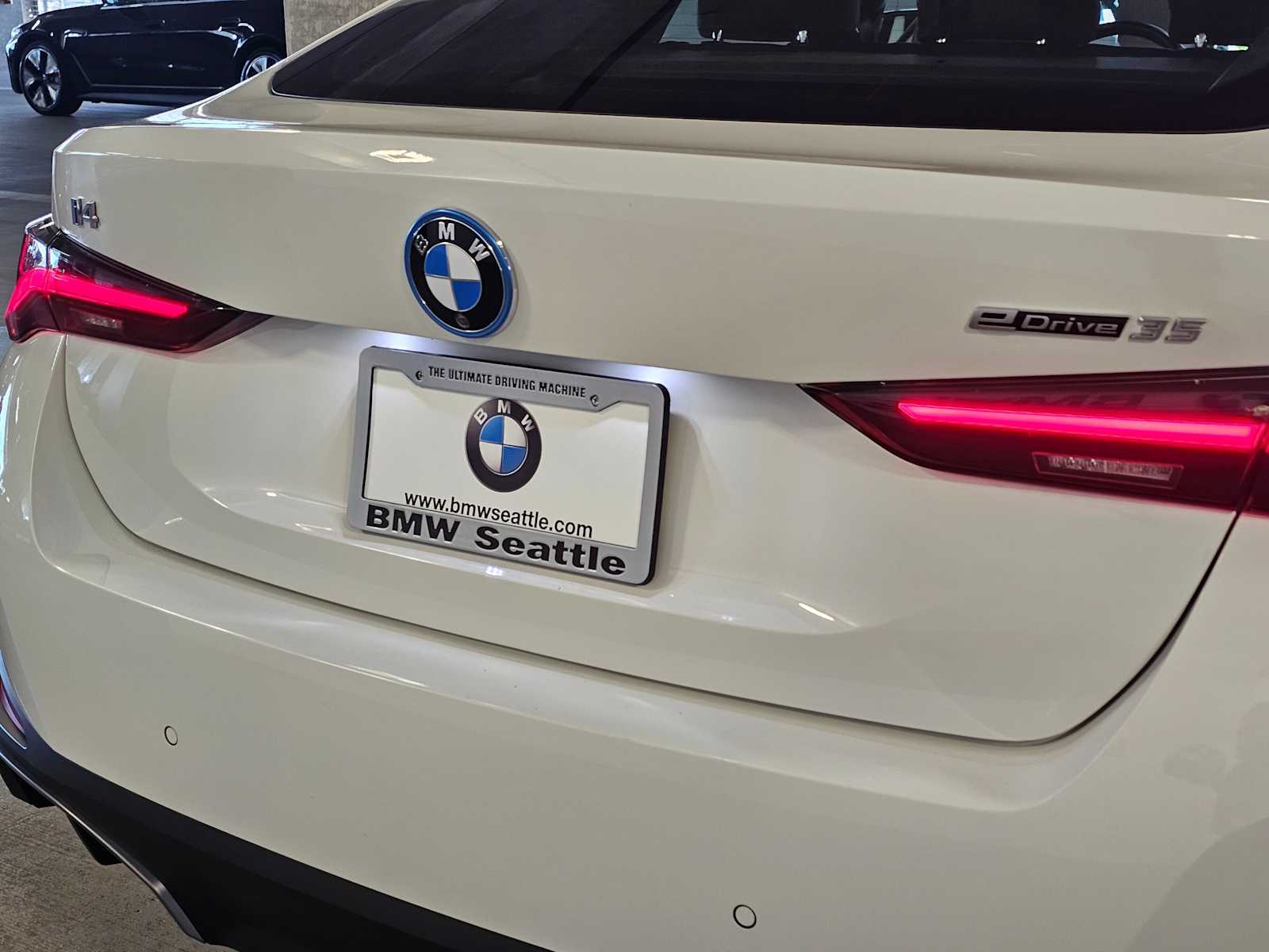Thumbnail: 2023 BMW i4 - 7