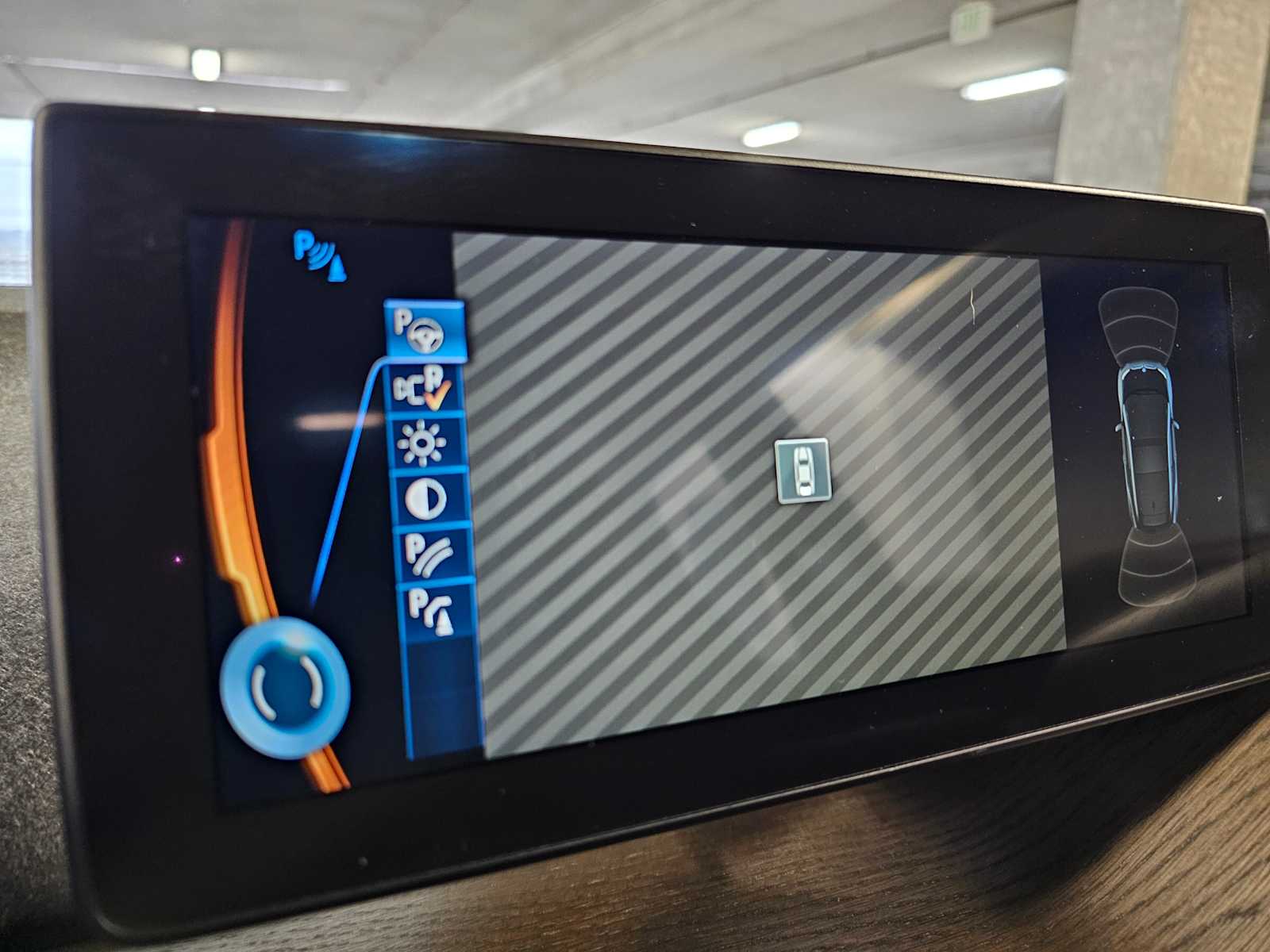 Thumbnail: 2017 BMW i3 - 17