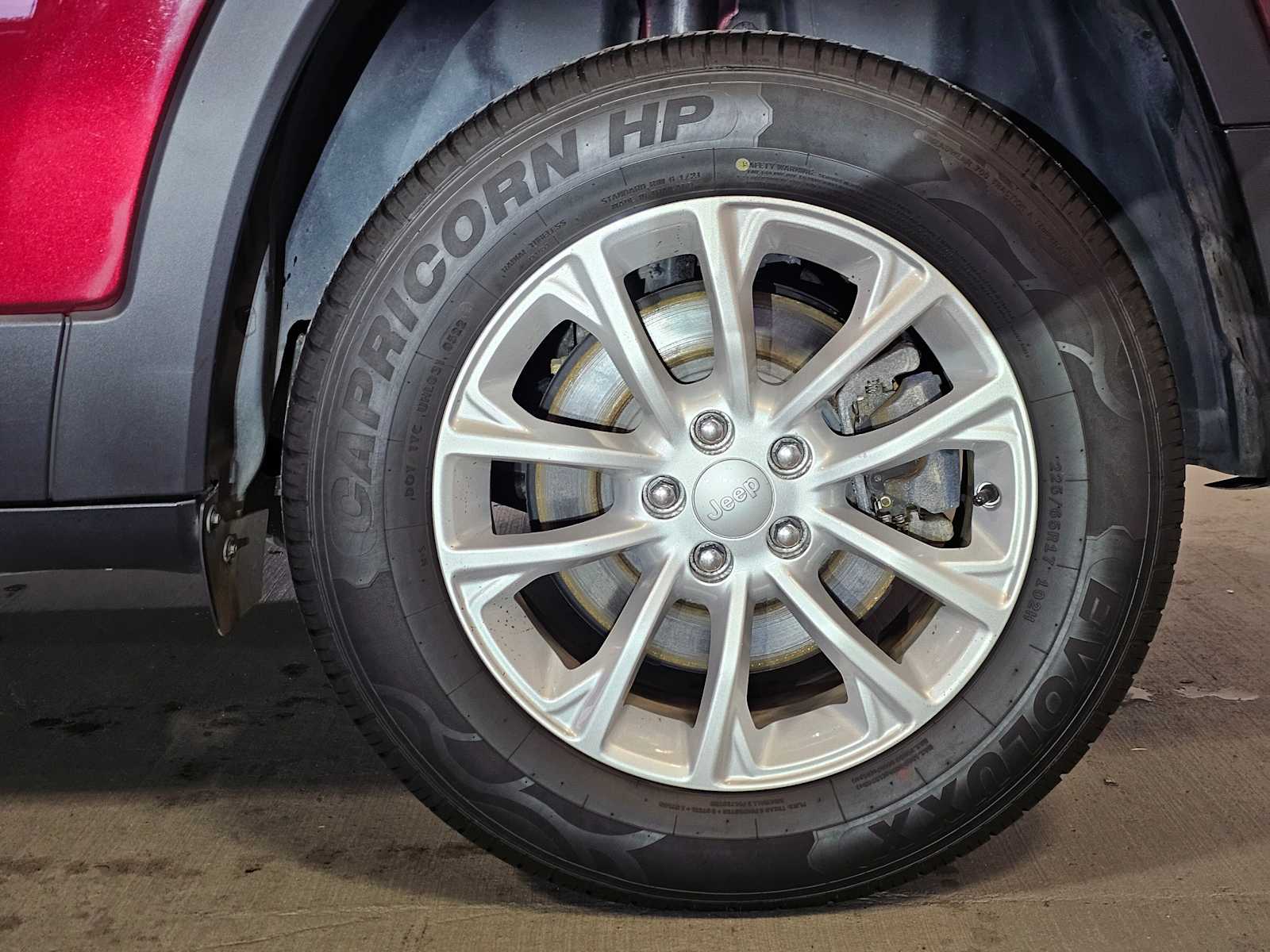 Thumbnail: 2020 Jeep Cherokee - 8