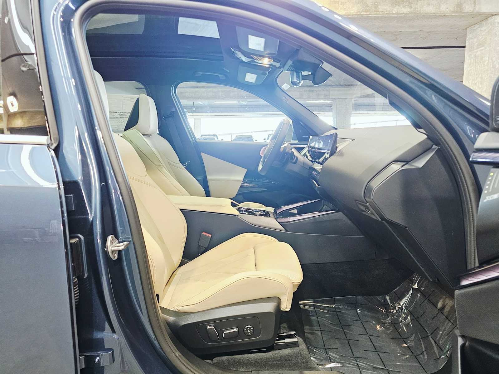 Thumbnail: 2026 BMW X3 - 27