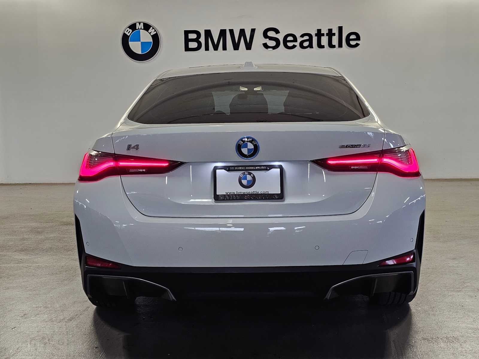 Thumbnail: 2023 BMW i4 - 5