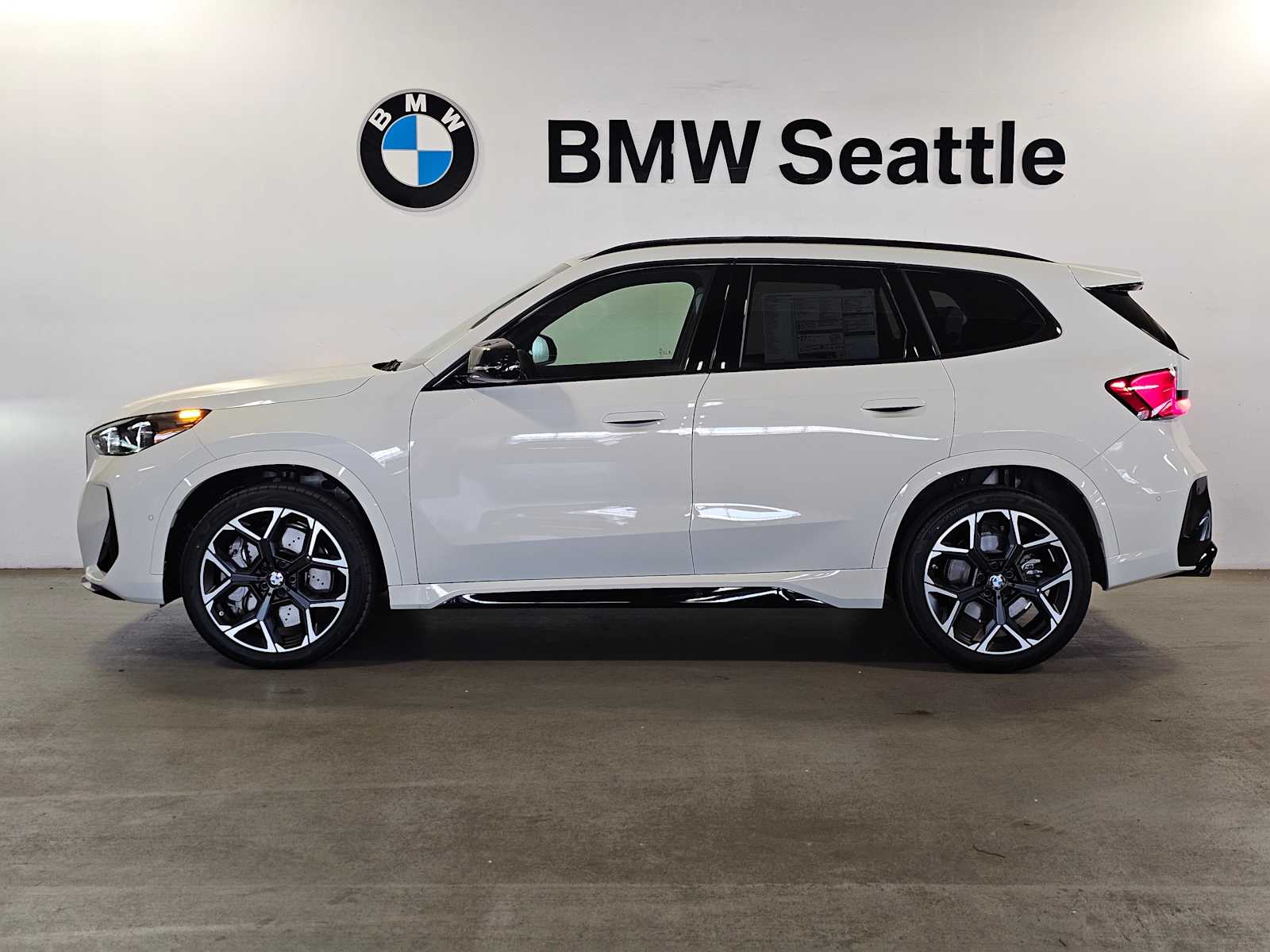 Thumbnail: 2026 BMW X1 - 3