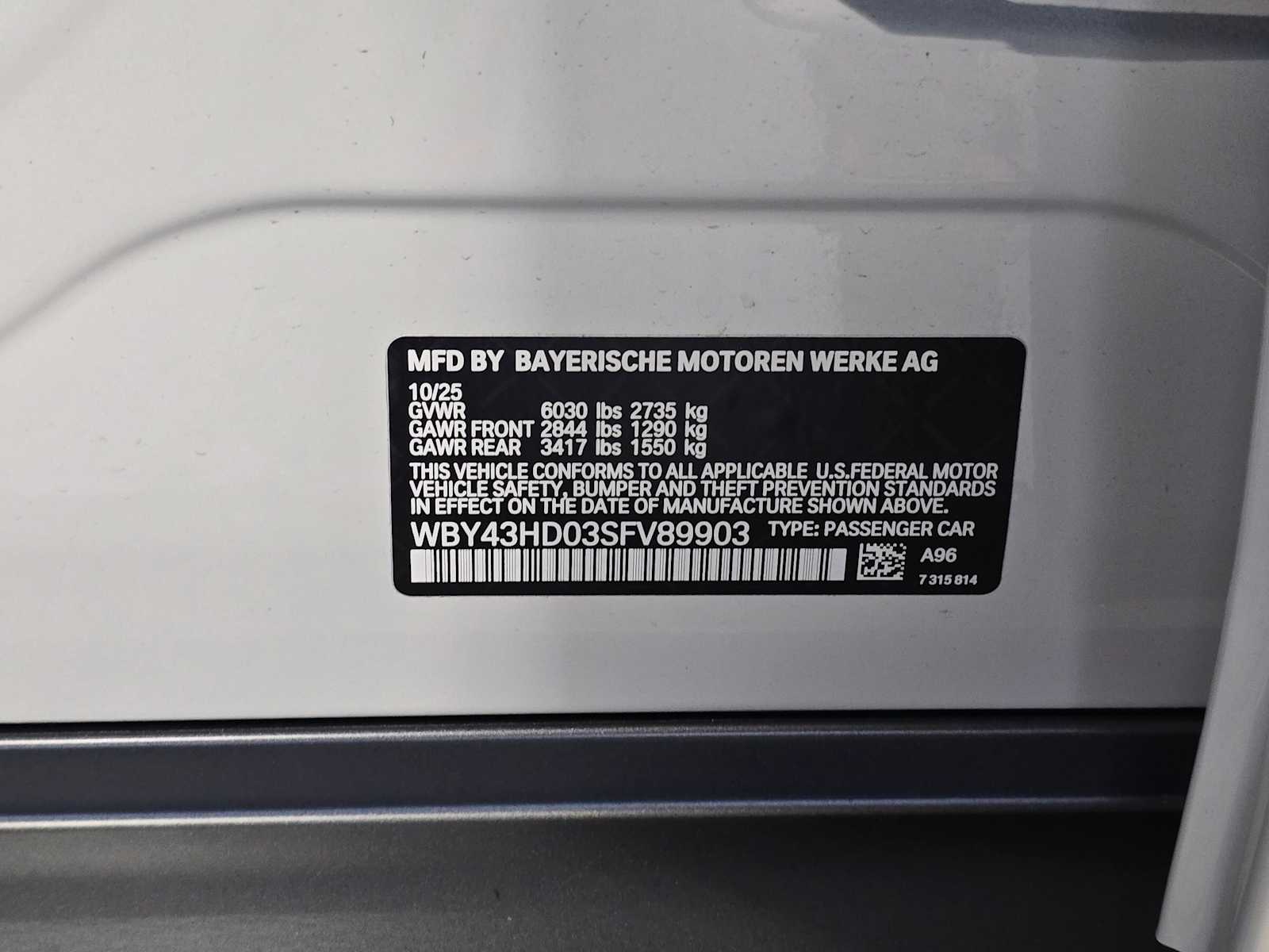 Thumbnail: 2025 BMW i4 - 34