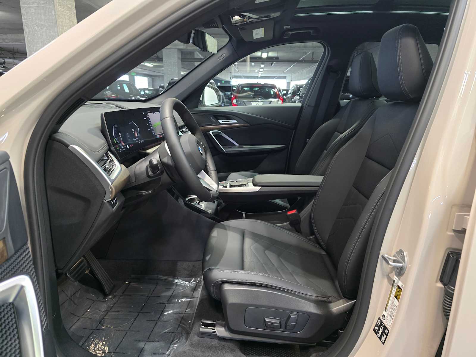 Thumbnail: 2026 BMW X1 - 21