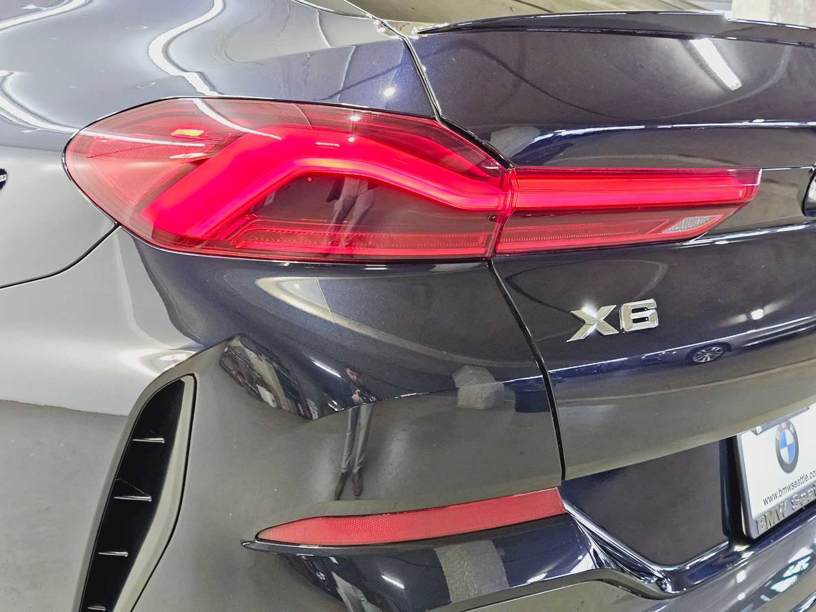 Thumbnail: 2021 BMW X6 - 30