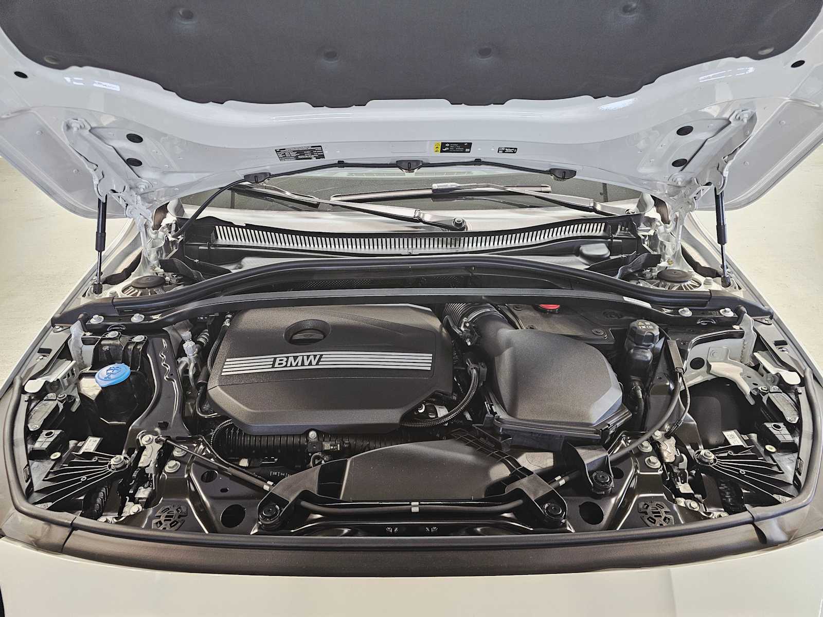 Thumbnail: 2025 BMW 2 Series - 9