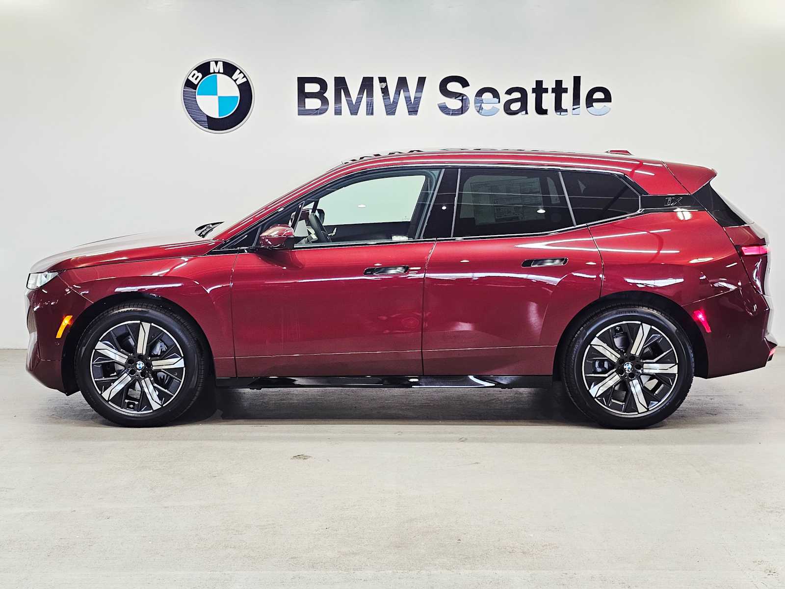 Thumbnail: 2026 BMW iX - 3